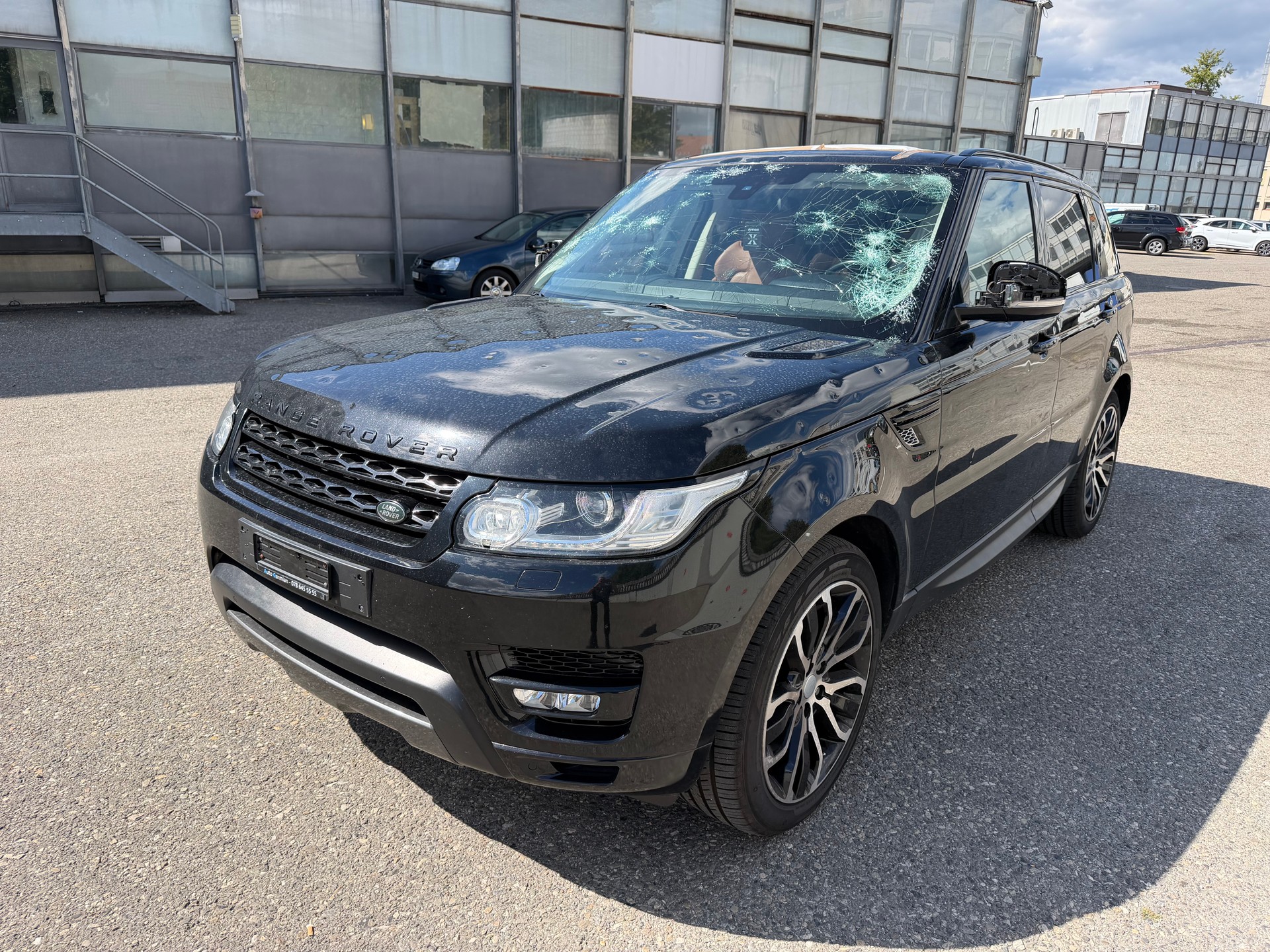 LAND ROVER RANGE ROVER SPORT-image-0