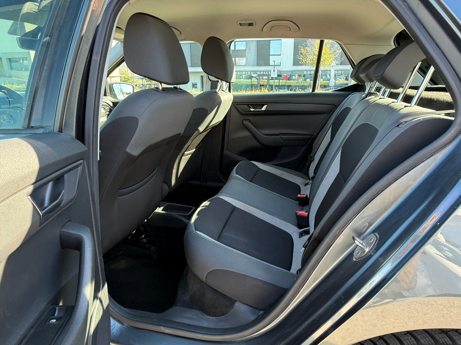 SKODA Fabia 1.0 TSI Ambition - Nouvelle Expertise du Jour Octobre 2026 - Grand Service fait à Jour !-image-23