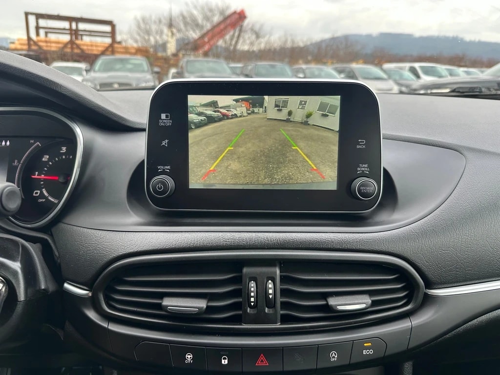 FIAT Tipo 1.6MJ Station Wagon Lounge DCT-image-10