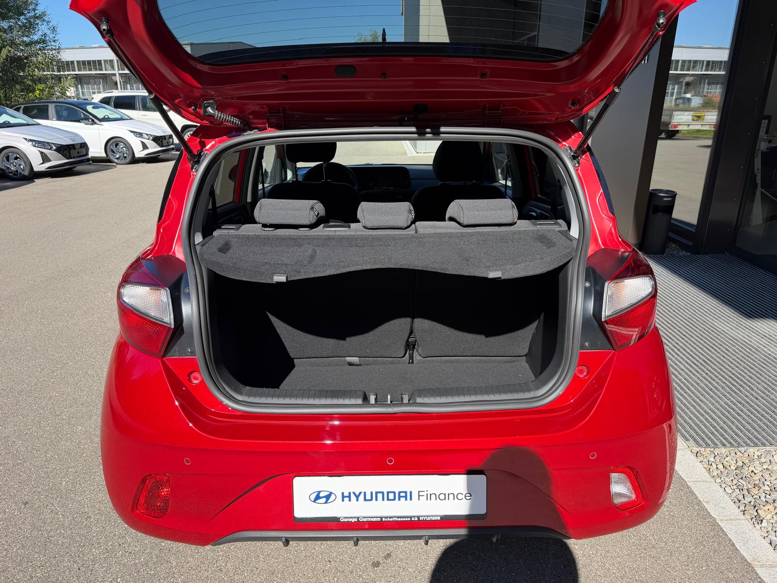 HYUNDAI i10 1.2 Amplia Aut.-image-7