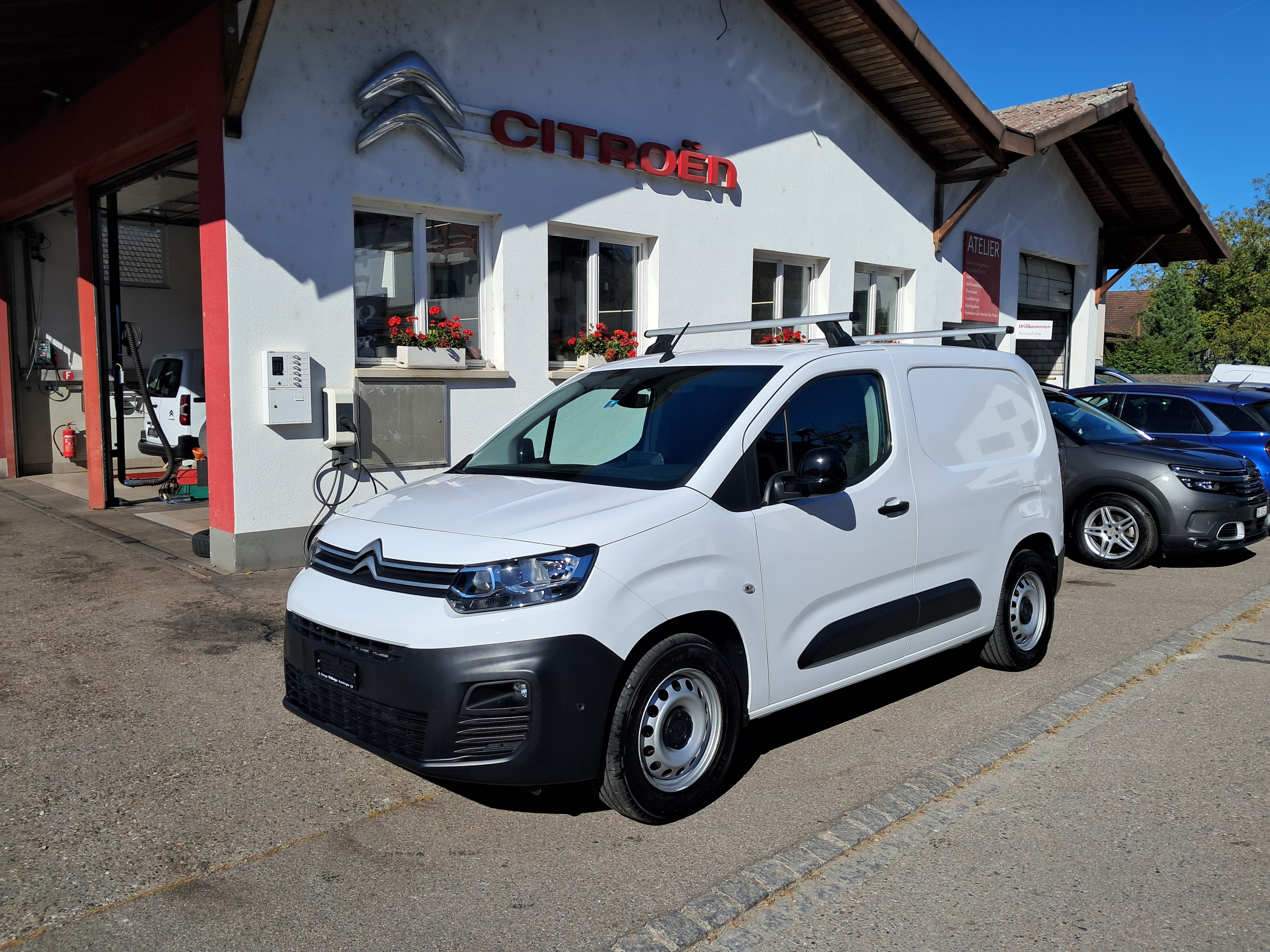 Car photo