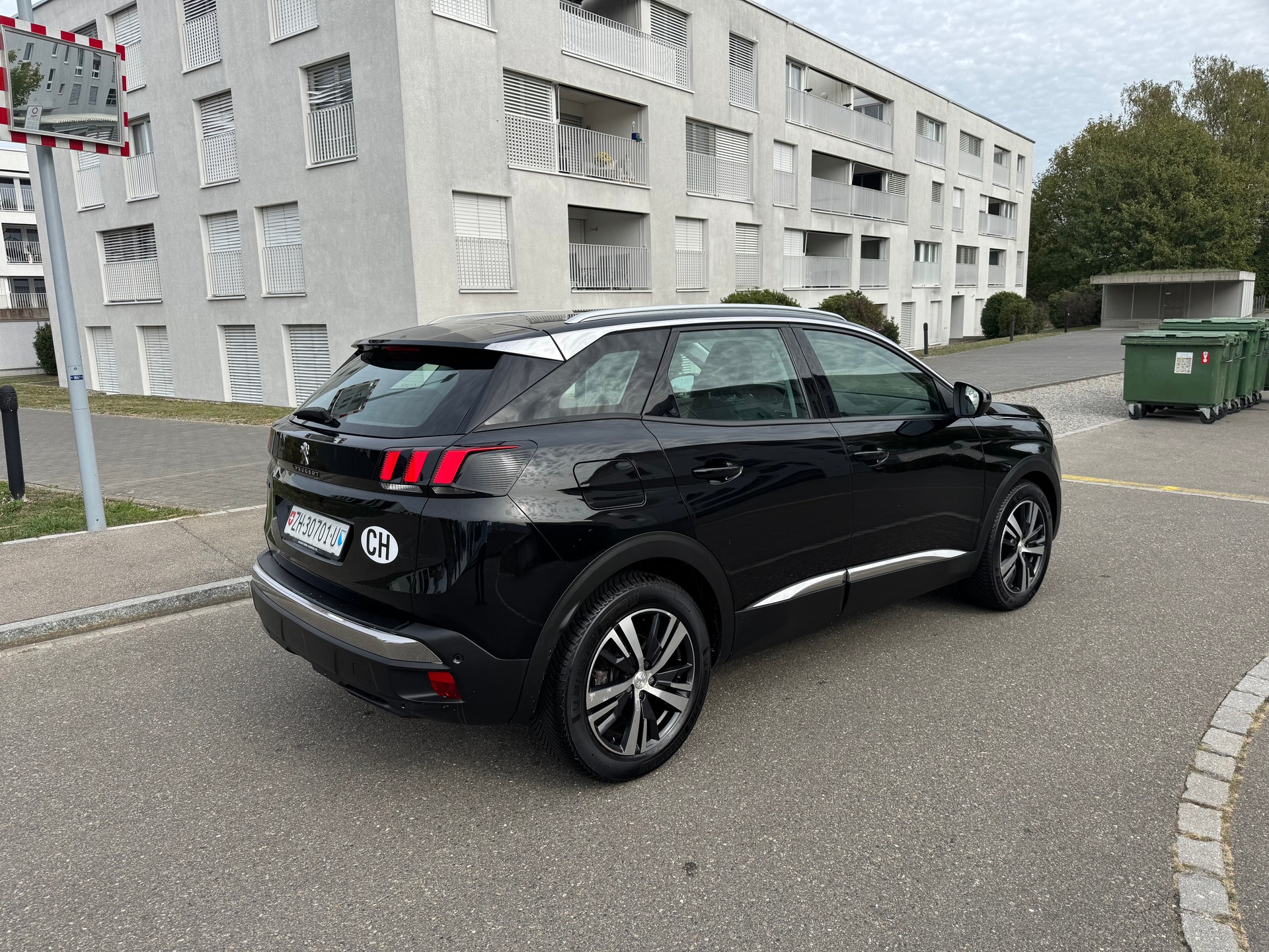 PEUGEOT 3008 1.5 BlueHDi Business Line EAT-image-8