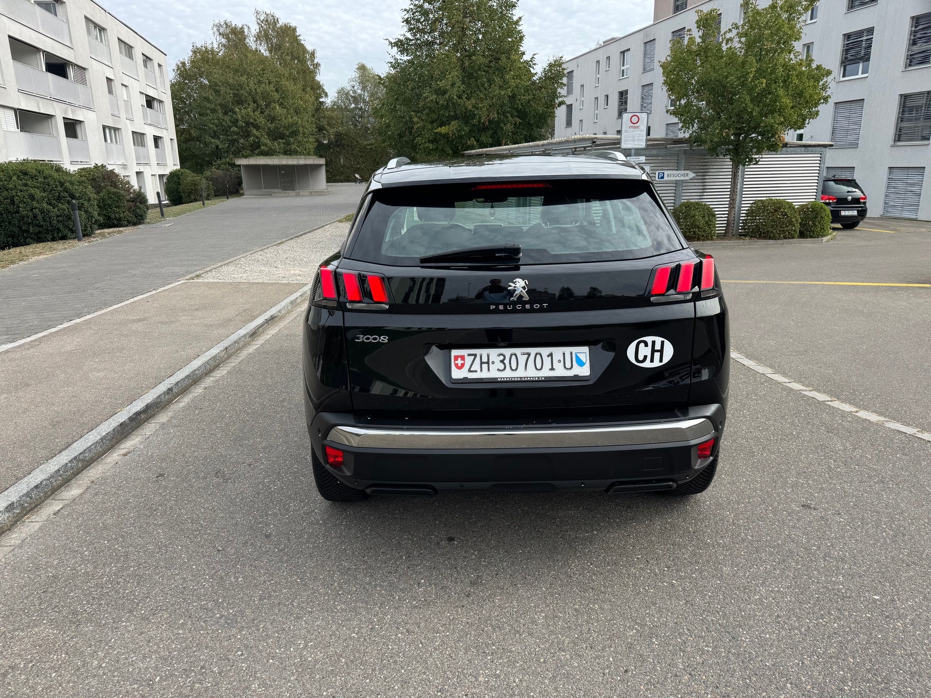 PEUGEOT 3008 1.5 BlueHDi Business Line EAT-image-6