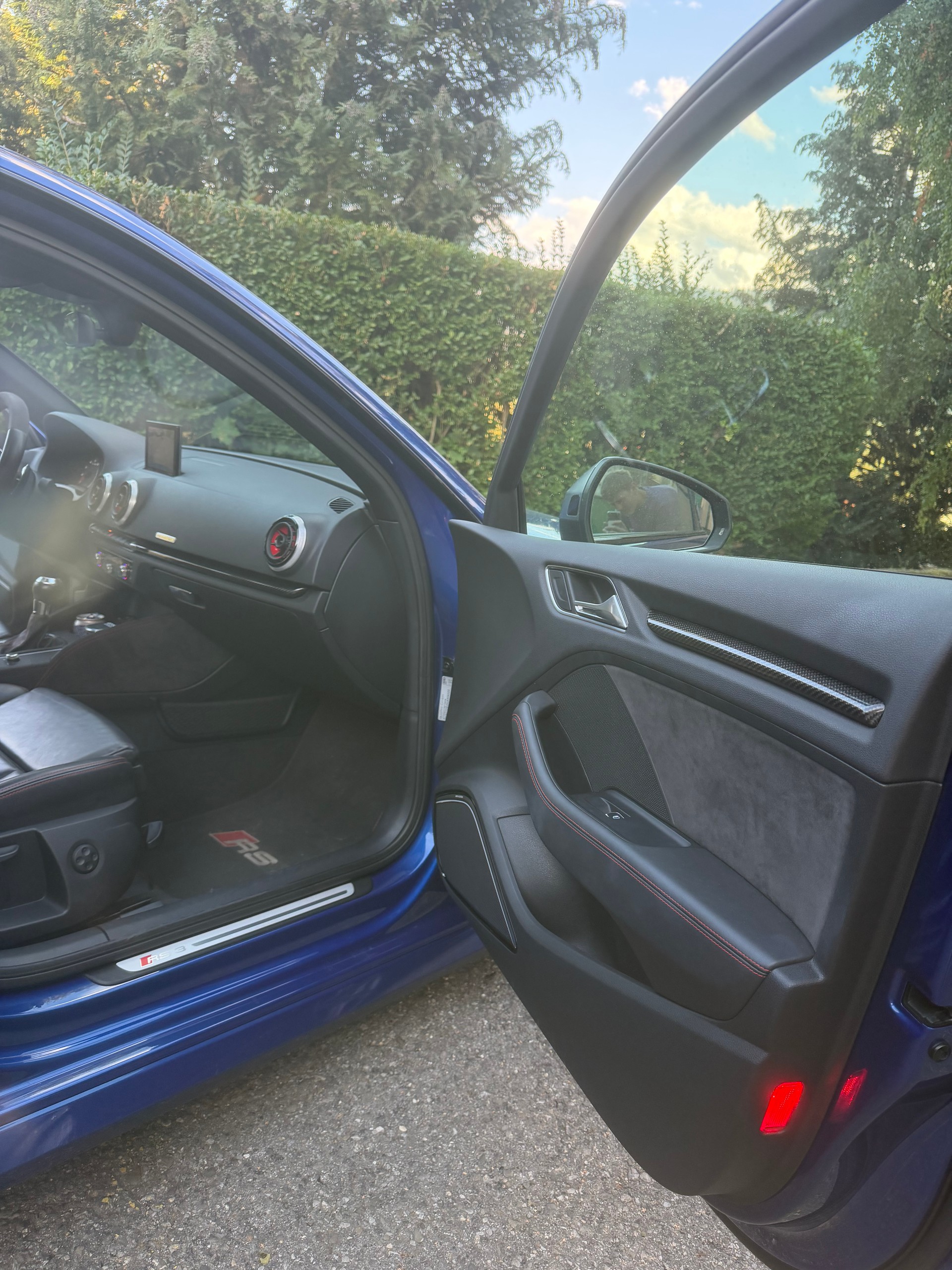 AUDI 2.5 T FSI quattro S-Tronic-image-8