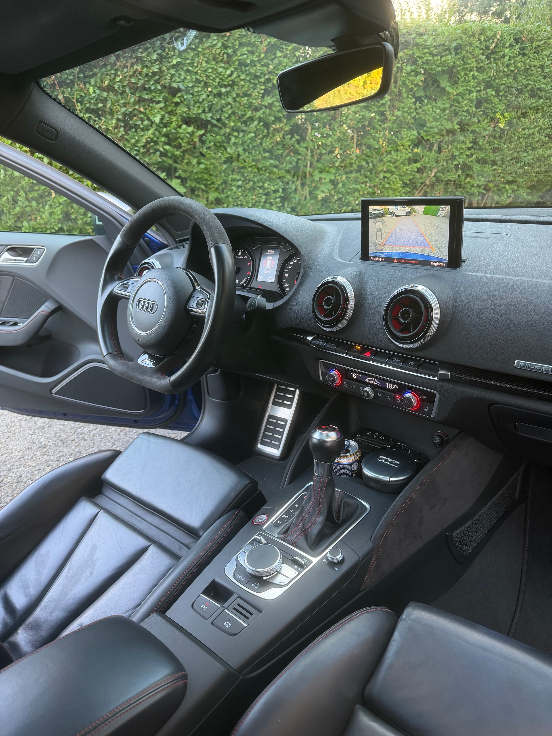 AUDI 2.5 T FSI quattro S-Tronic-image-14