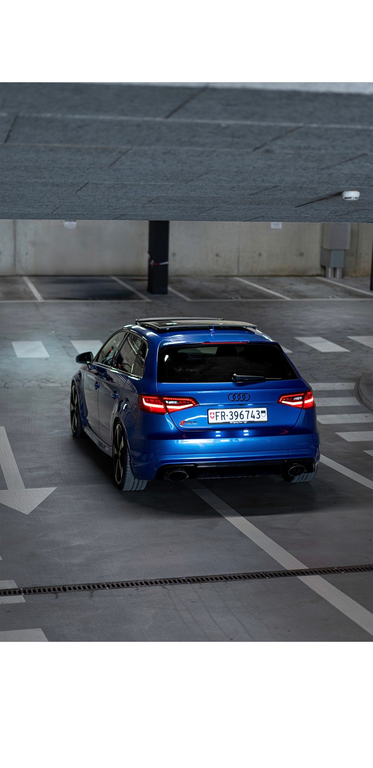 AUDI 2.5 T FSI quattro S-Tronic-image-4