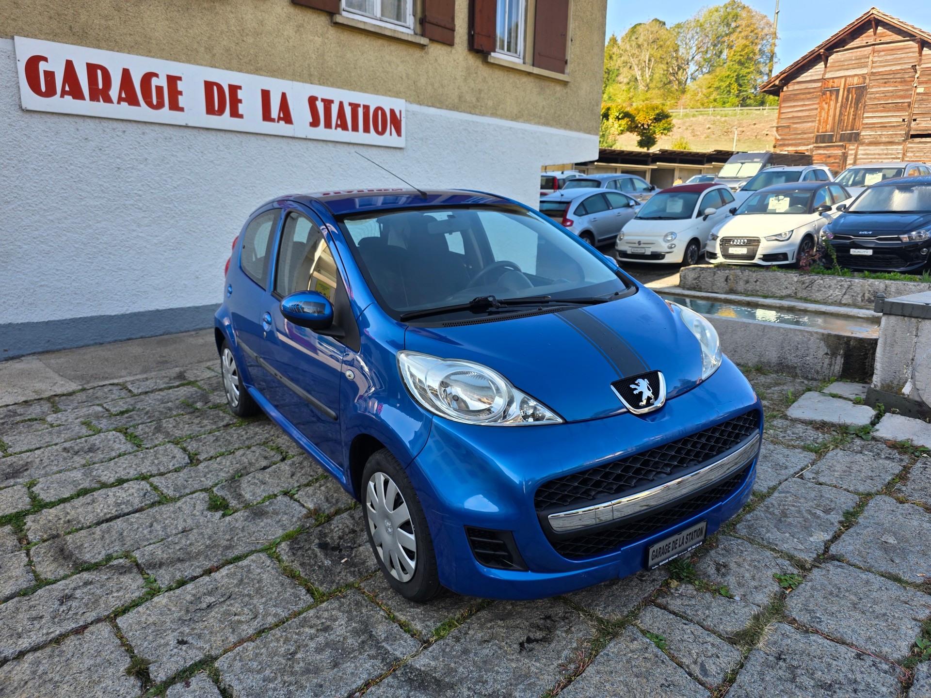 PEUGEOT 107 1.0 Trendy-image-2