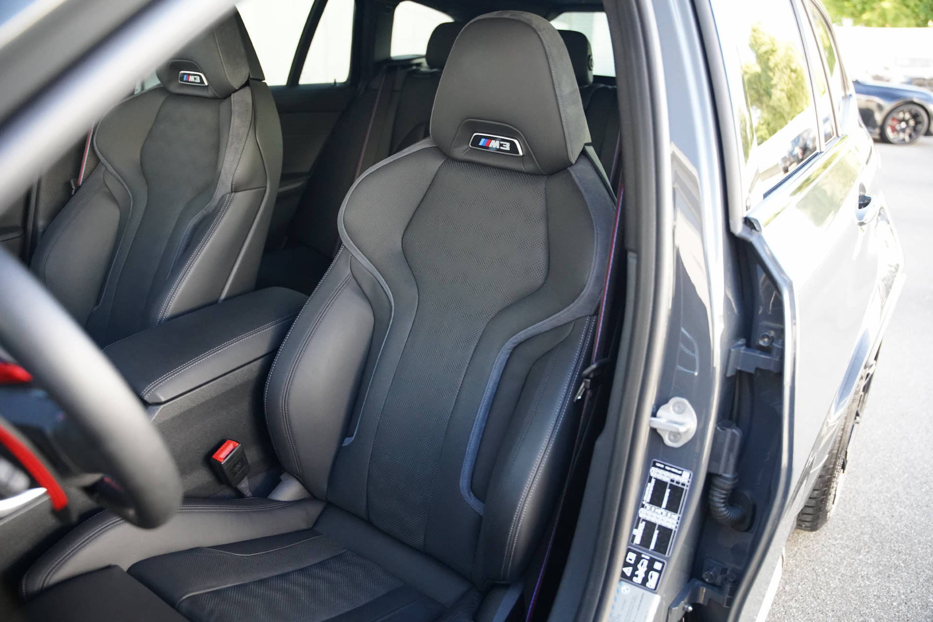 BMW M3 Touring xDrive Competition M LCI-image-9