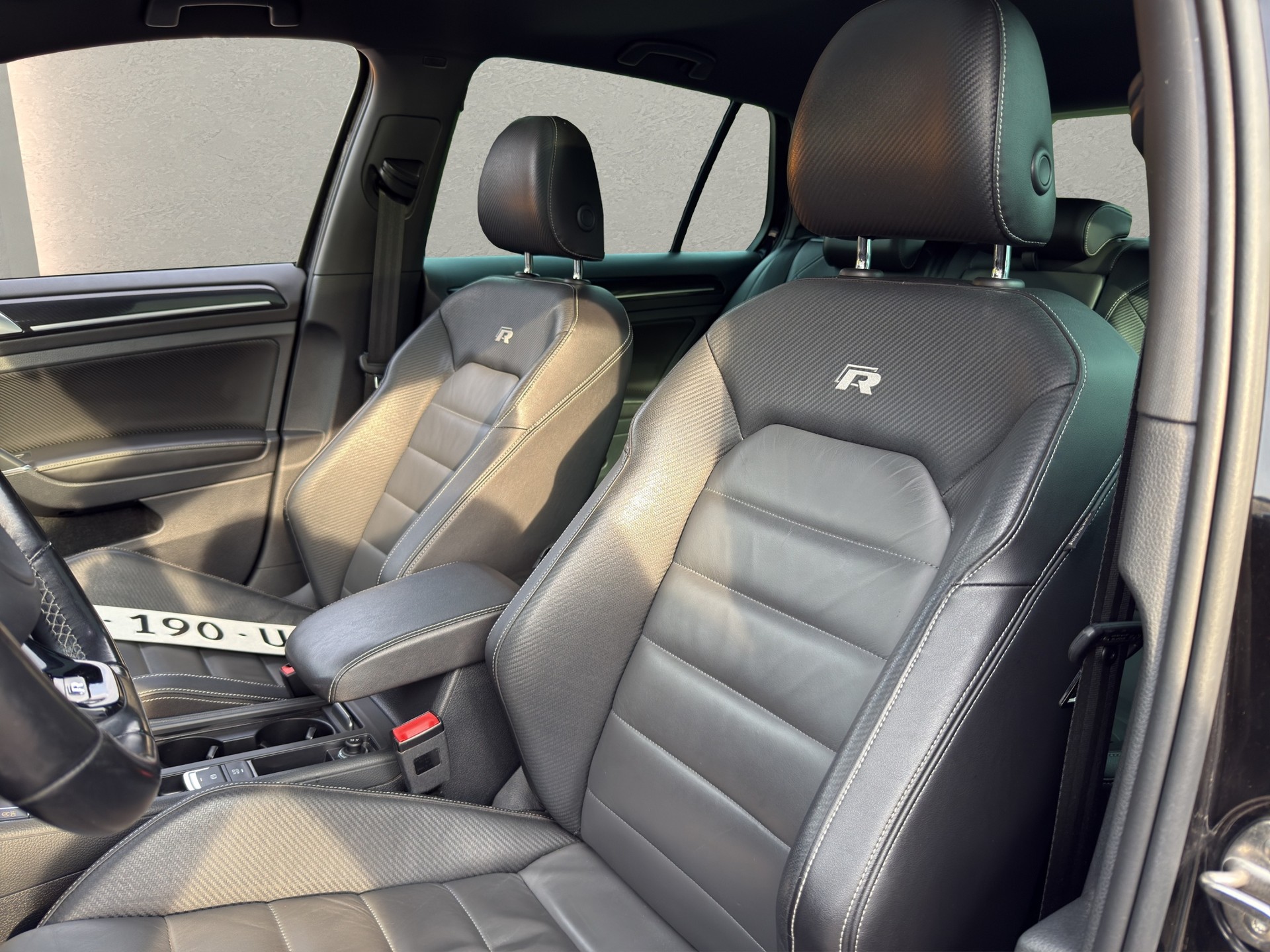 VW Golf 2.0 TSI R 4Motion DSG-image-10