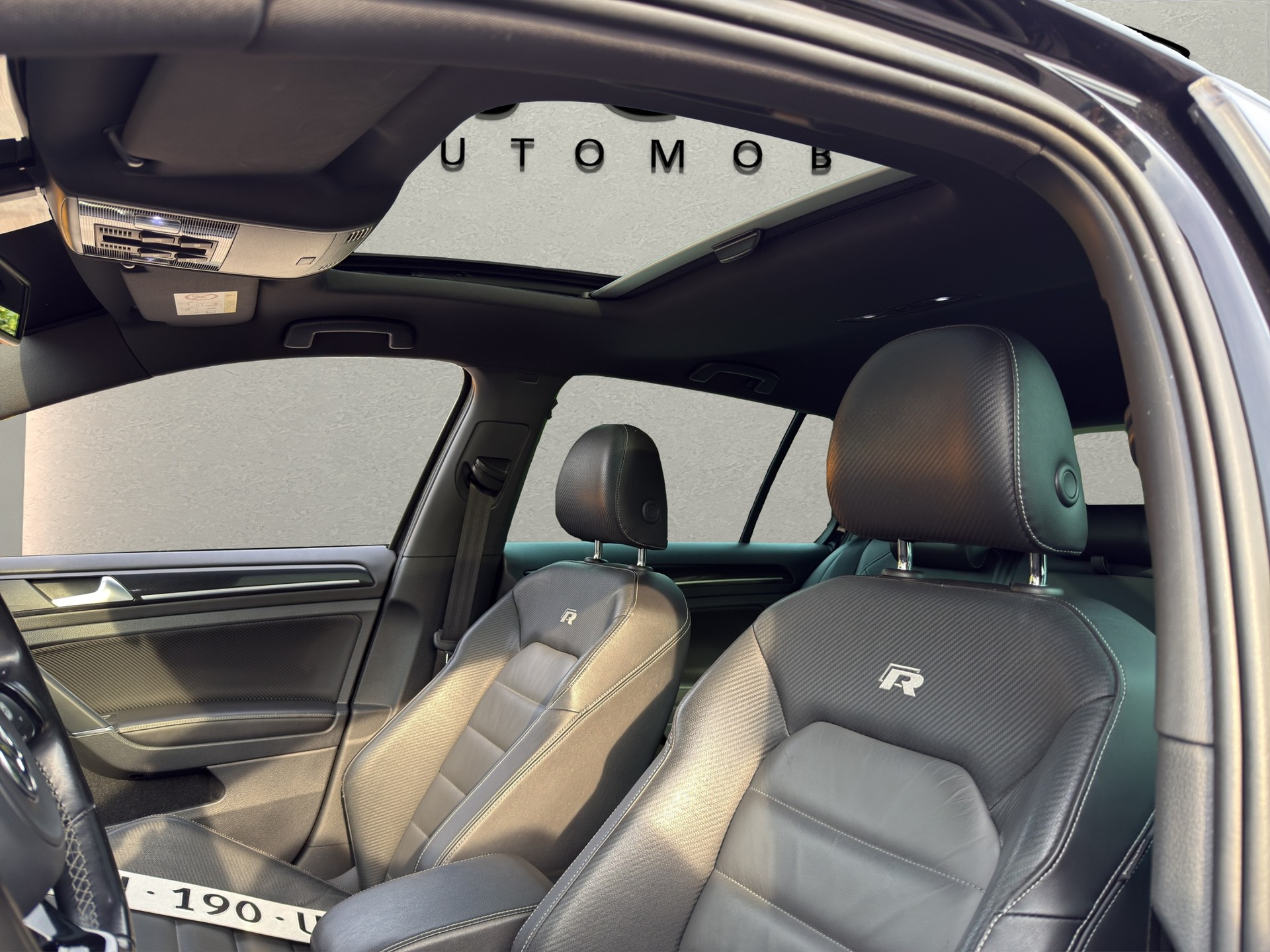 VW Golf 2.0 TSI R 4Motion DSG-image-14