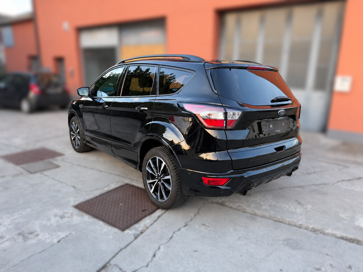 FORD Kuga 2.0 TDCi ST Line High 4WD PowerShift-image-2
