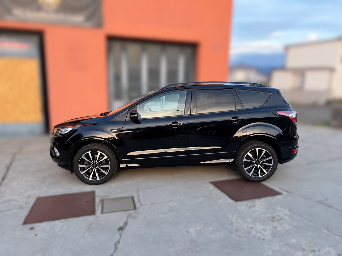 FORD Kuga 2.0 TDCi ST Line High 4WD PowerShift-image-1