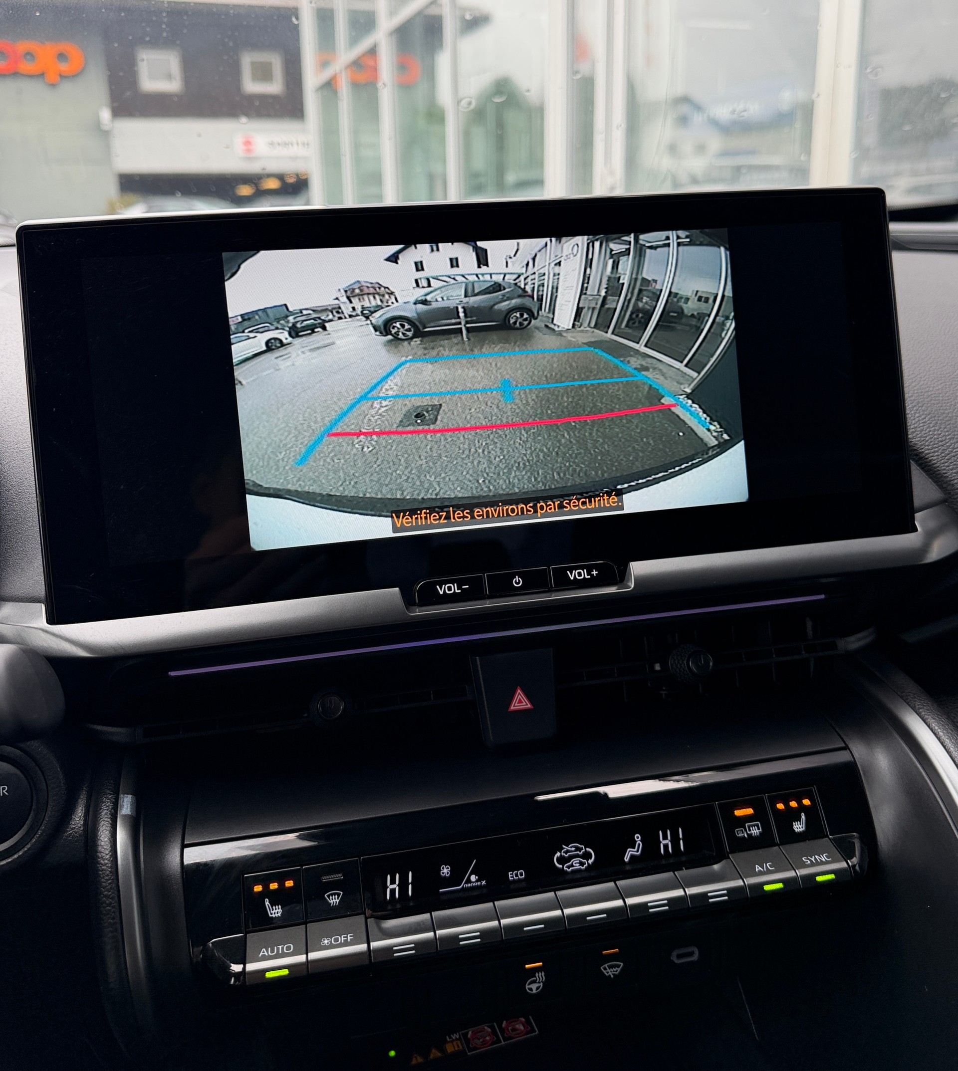 TOYOTA C-HR 2.0 HSD CVT GR Sport 4WD-image-25