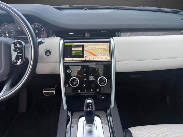 LAND ROVER Discovery Sport R Dyn P300e 1.5 PHEV SE AT8-image-15