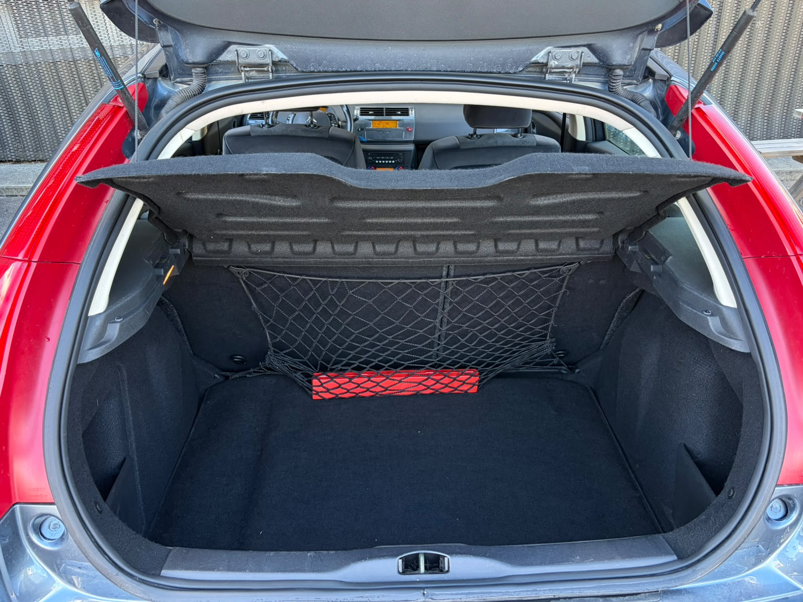 CITROEN C4 Berline 2.0i 16V Exclusive Automatic-image-15