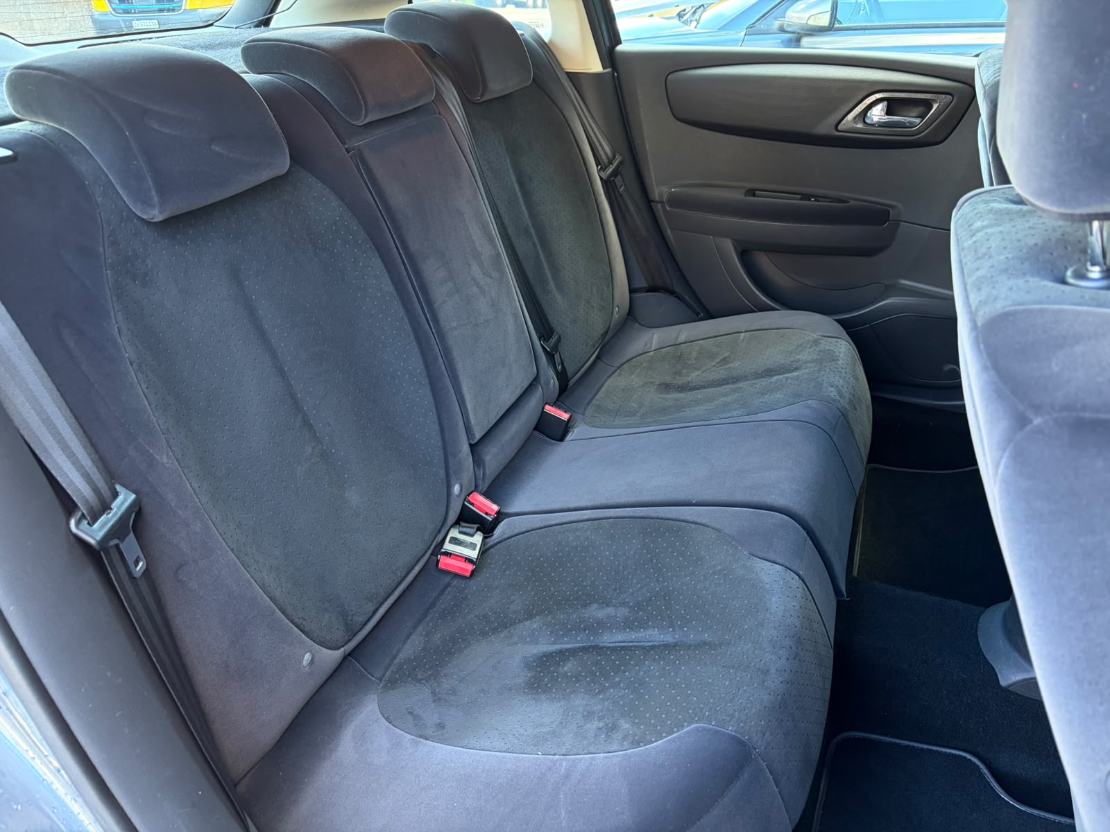 CITROEN C4 Berline 2.0i 16V Exclusive Automatic-image-13