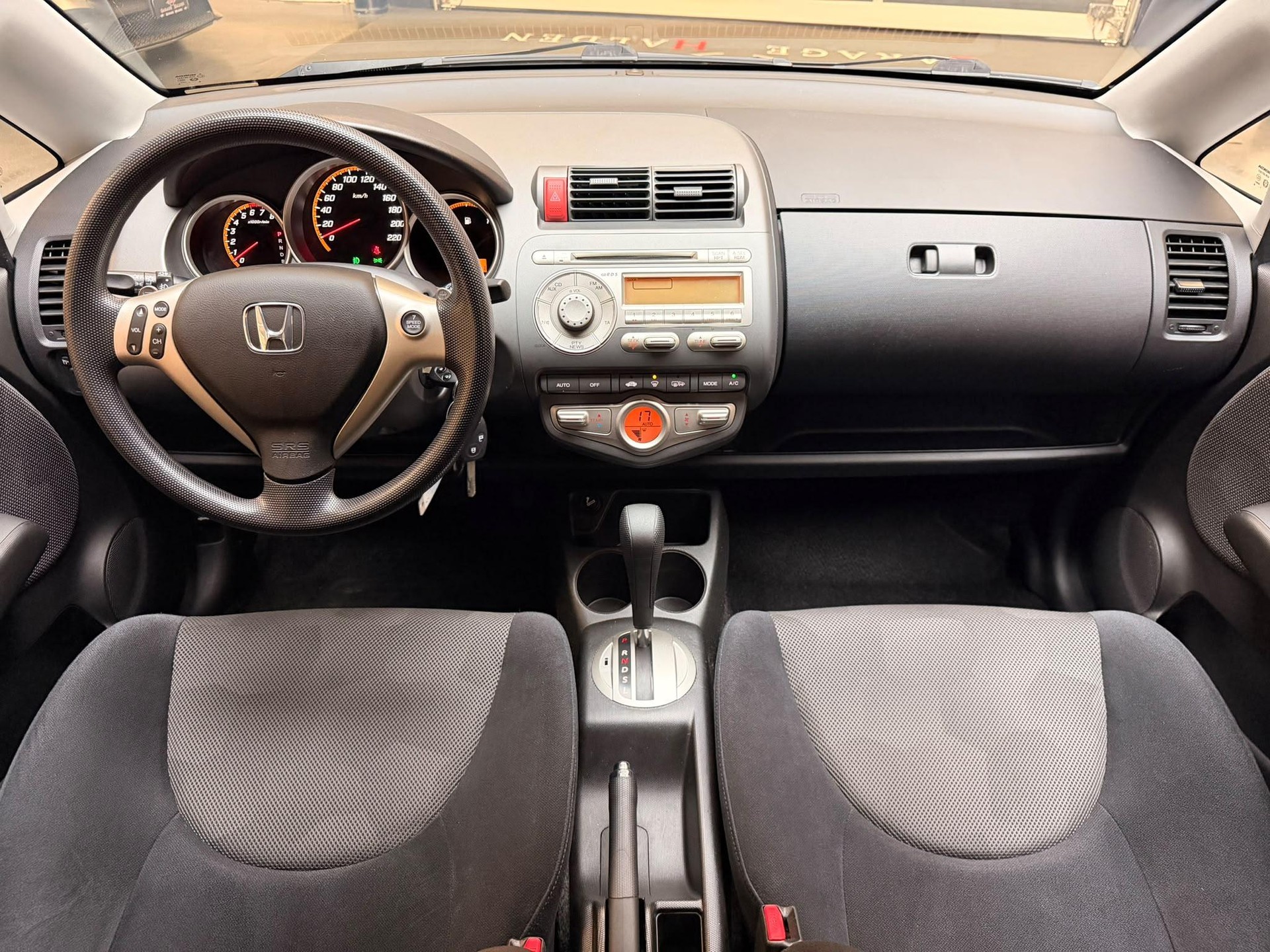HONDA Jazz 1.4i-DSI ES-image-9