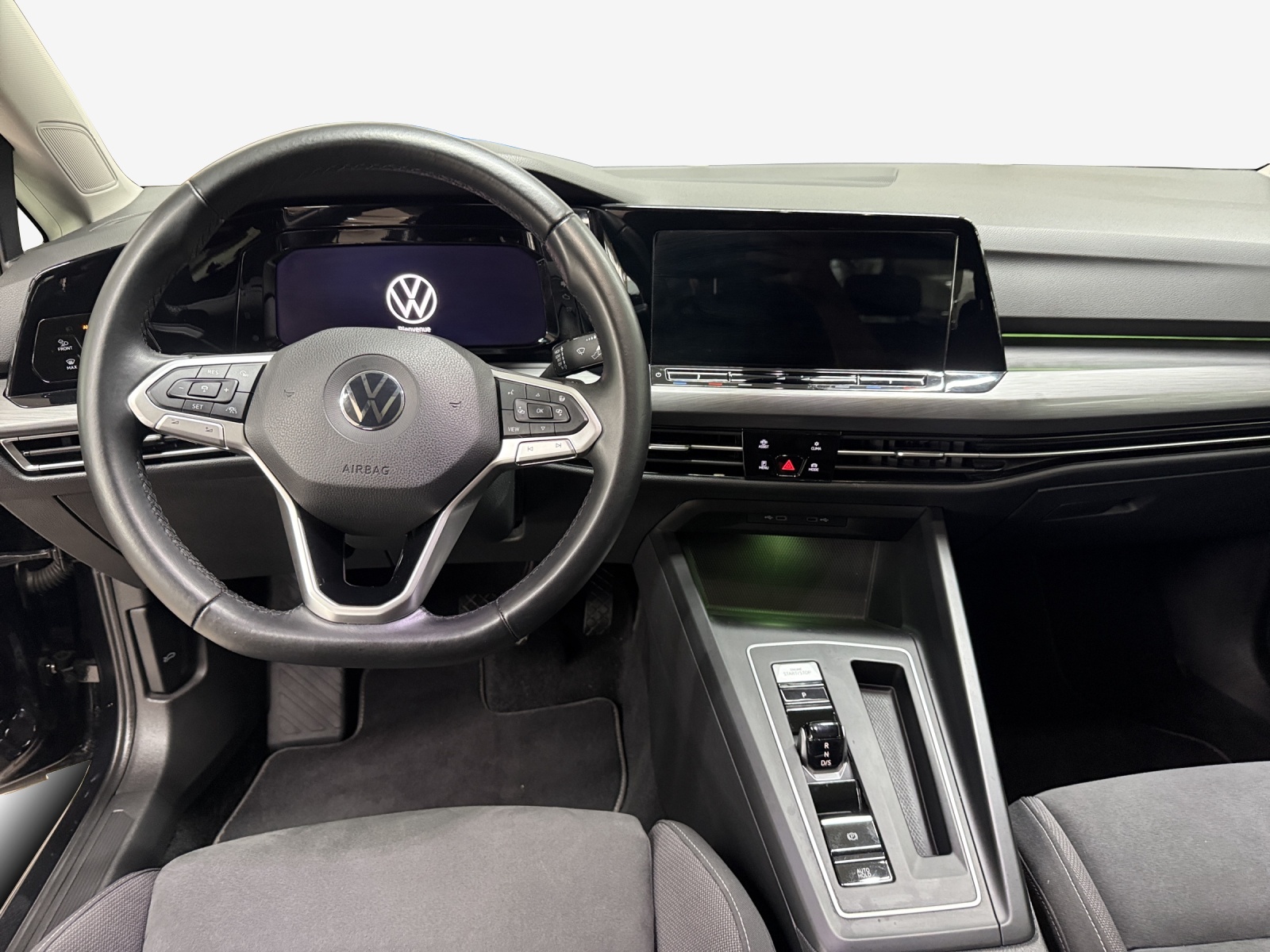 VW Golf 1.5 eTSI mHEV ACT Style DSG-image-8