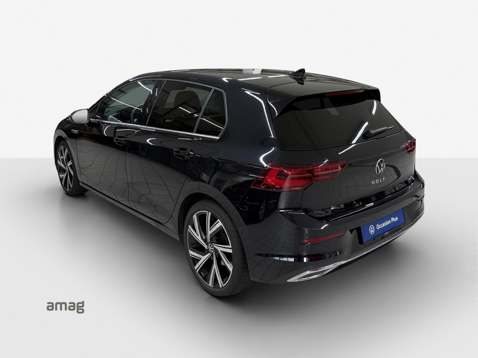 VW Golf 1.5 eTSI mHEV ACT Style DSG-image-2