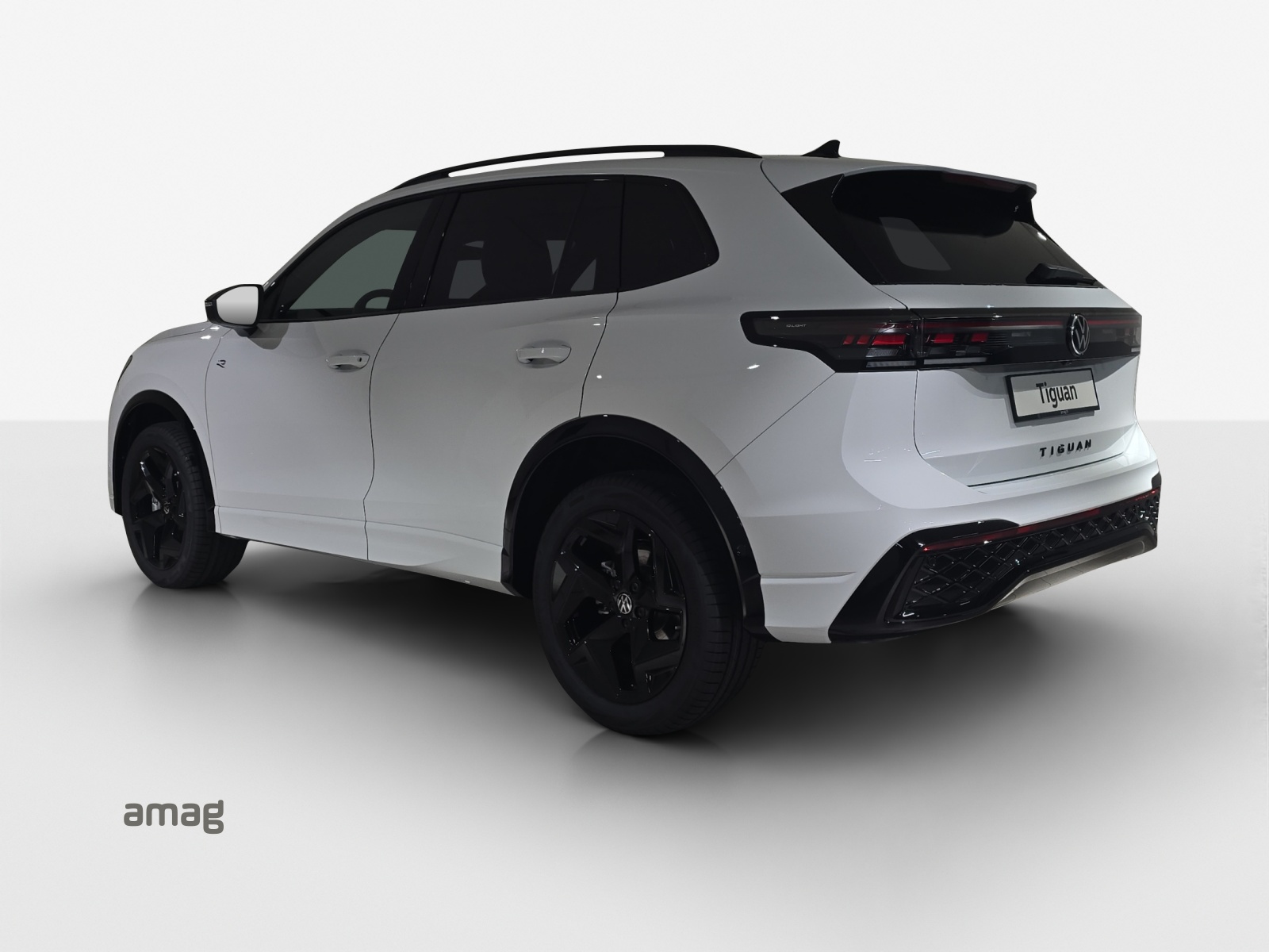 VW Tiguan 2.0 TDI SCR R-Line 4Motion DSG-image-2
