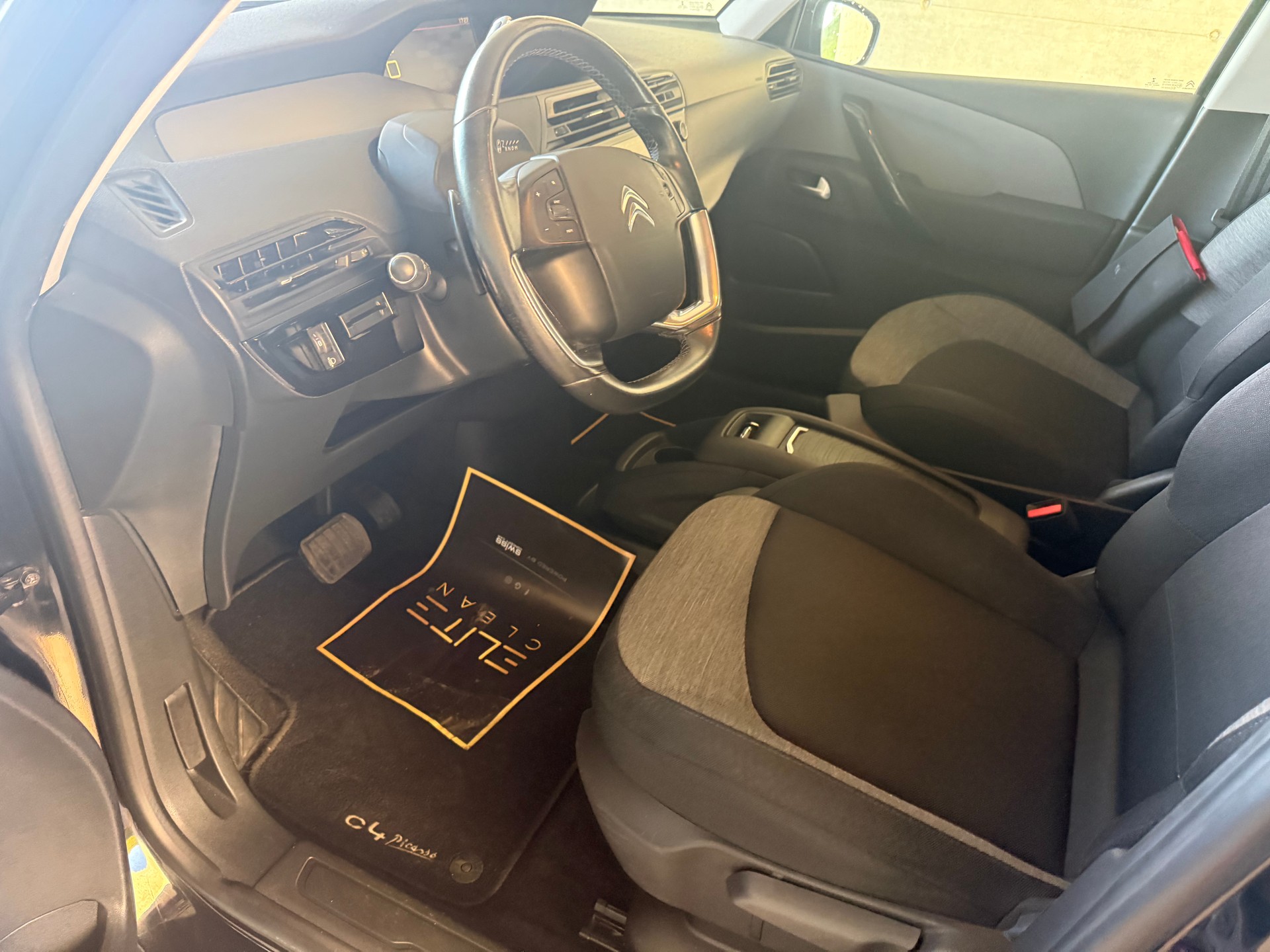 CITROEN C4 Picasso 1.2 Pure Tech Feel EAT6-image-14