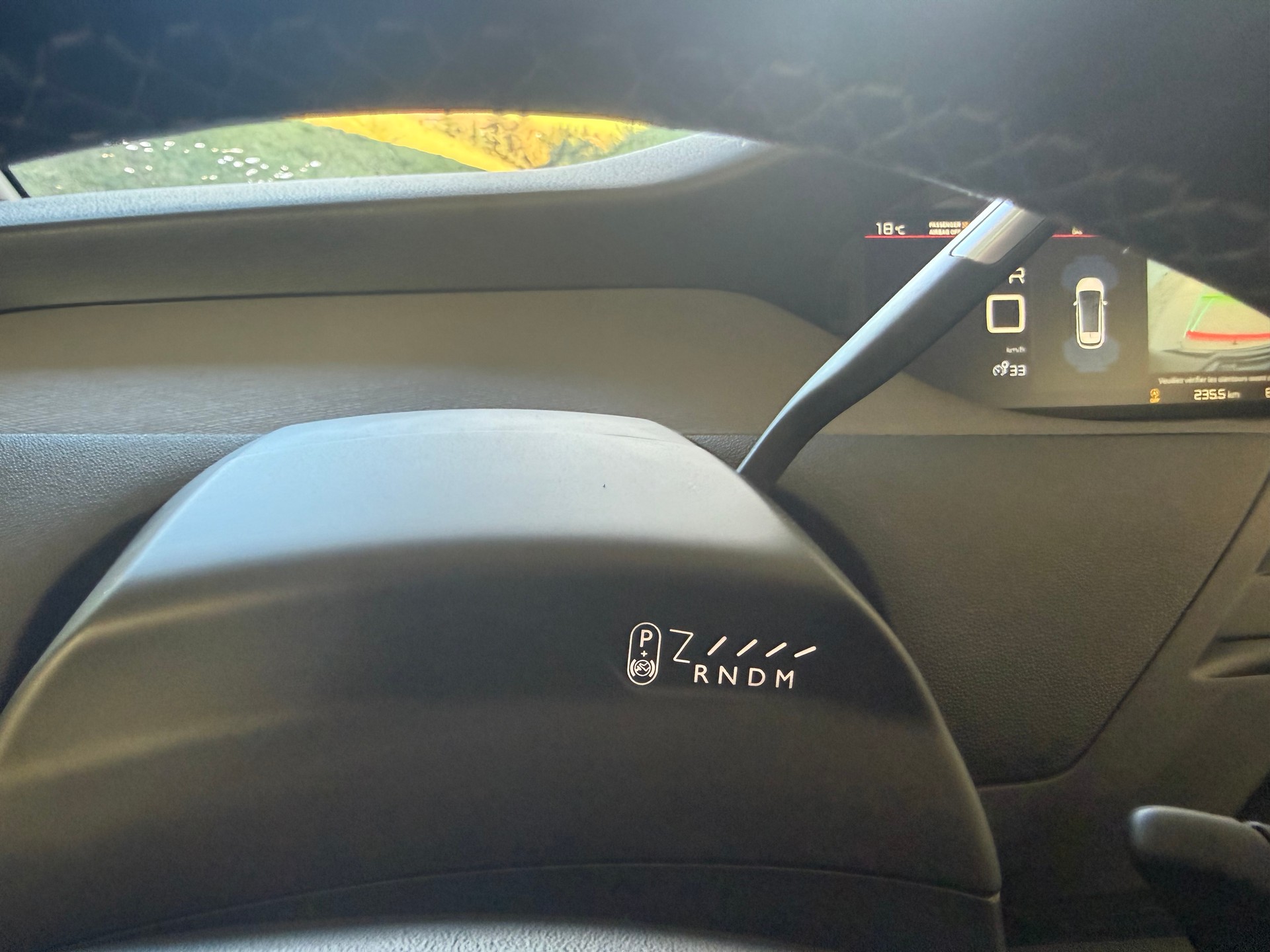 CITROEN C4 Picasso 1.2 Pure Tech Feel EAT6-image-15