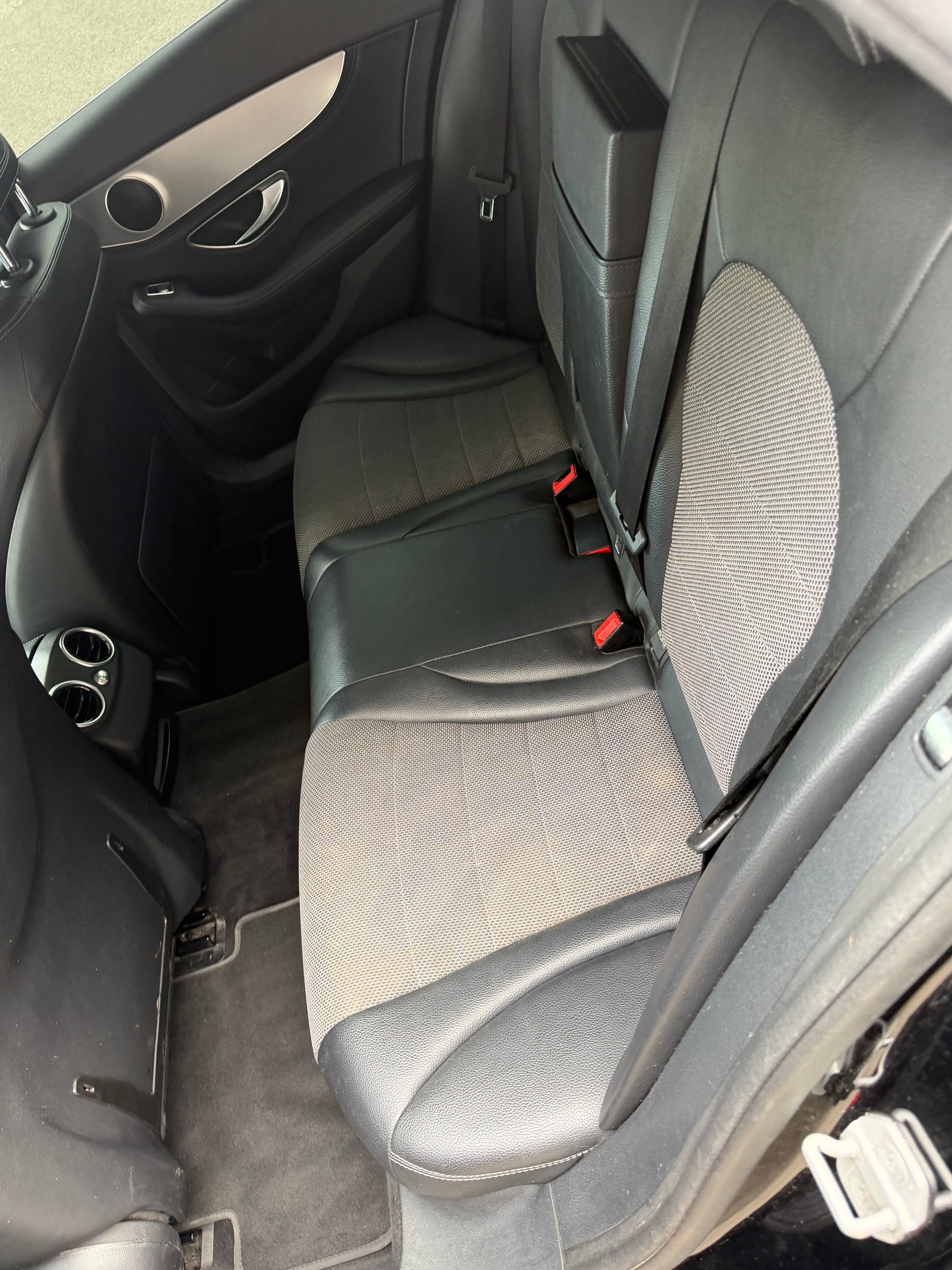 MERCEDES-BENZ C 250 BlueTEC Avantgarde 4Matic 7G-Tronic-image-7