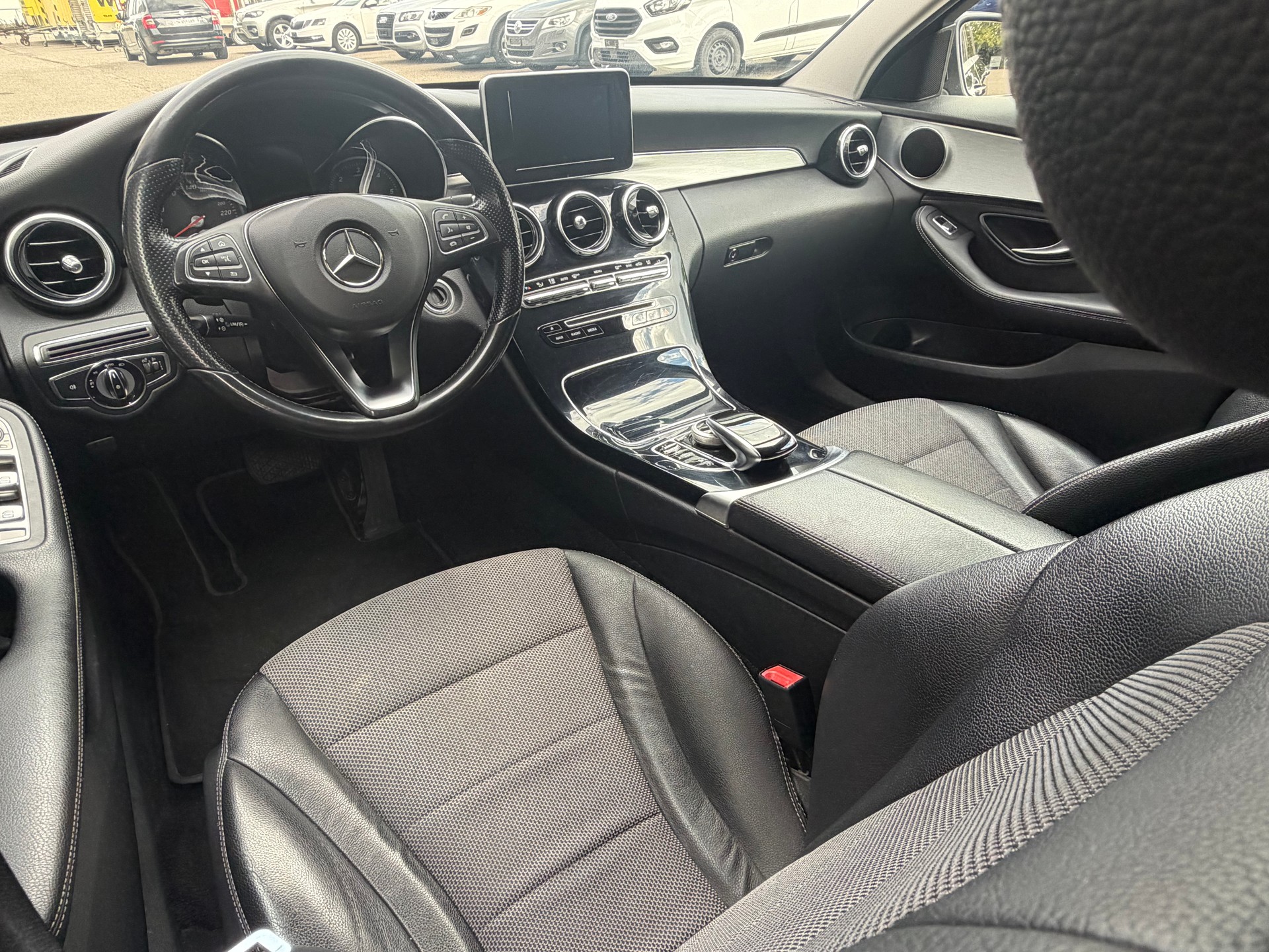 MERCEDES-BENZ C 250 BlueTEC Avantgarde 4Matic 7G-Tronic-image-6