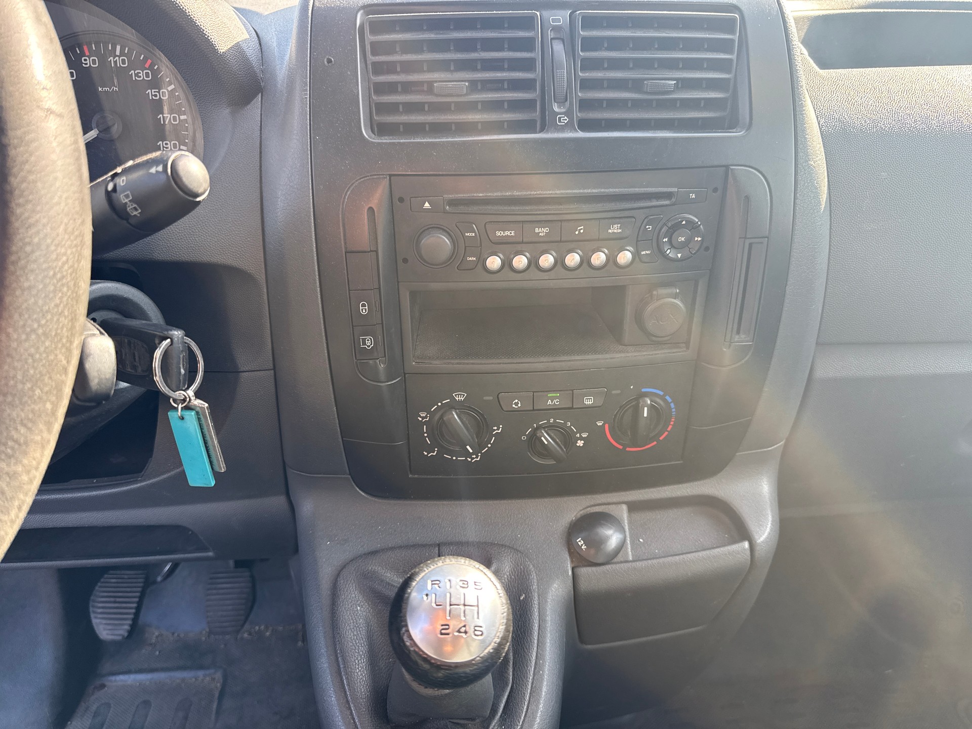 CITROEN Jumpy 2.0 HDi 12 L2H1-image-8