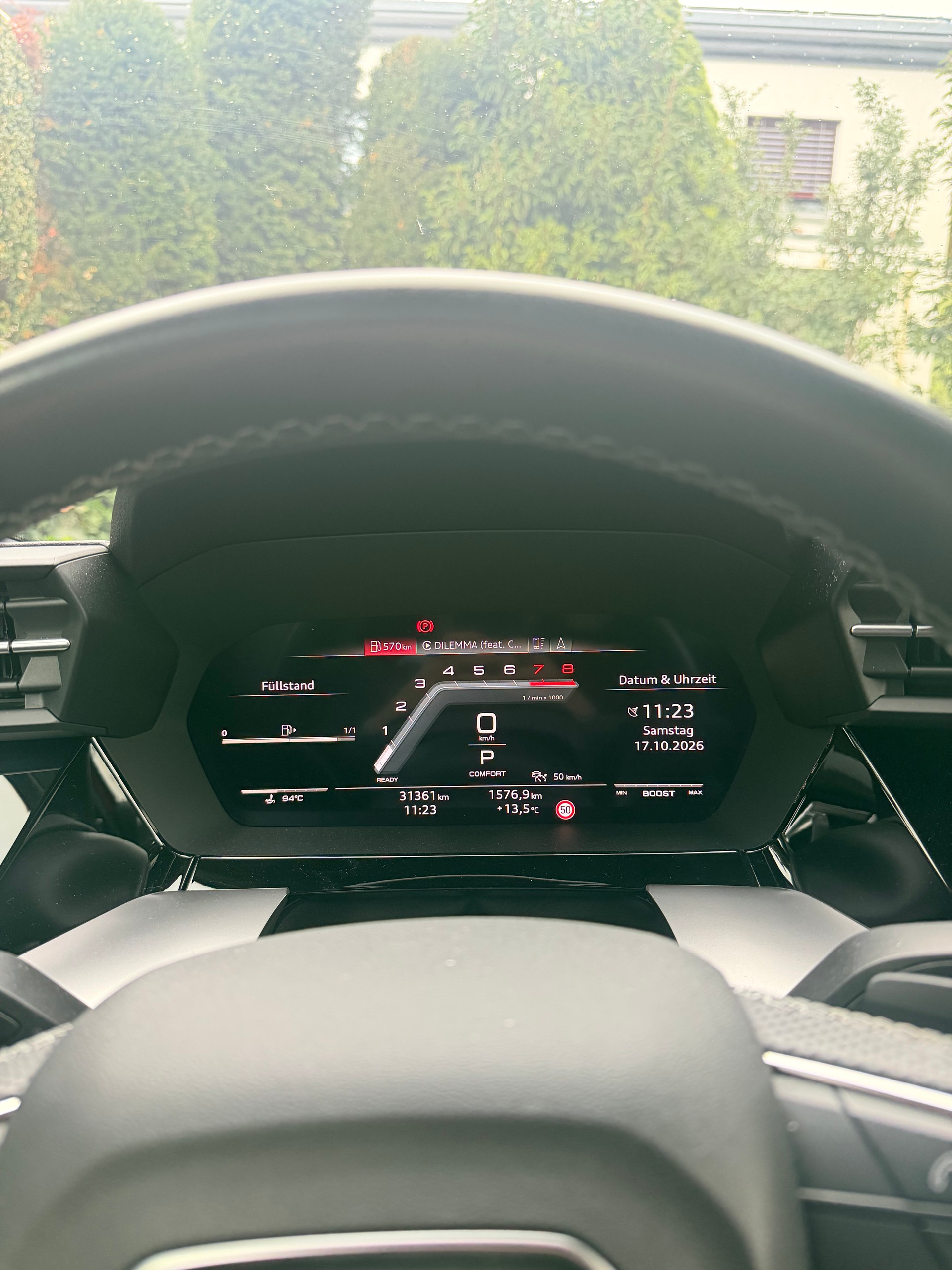 AUDI S3 Limousine 2.0 TFSI quattro S-Tronic-image-4