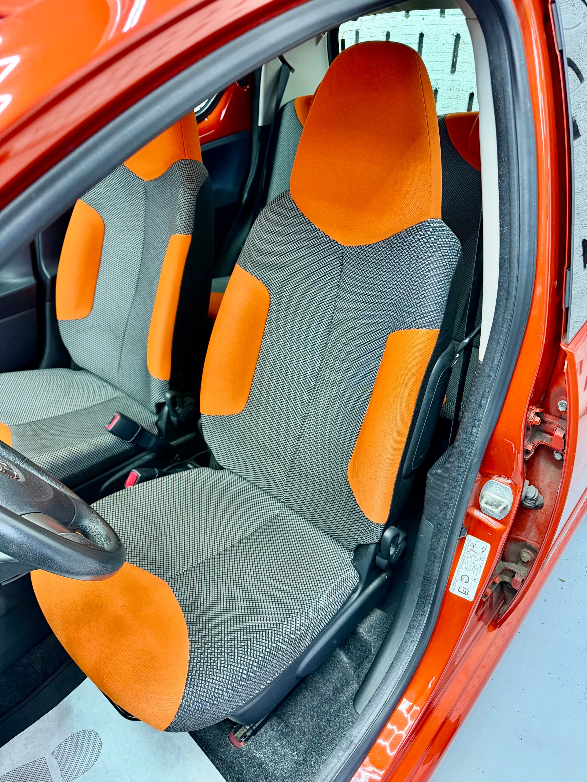 TOYOTA Aygo 1.0 VVT-i Luna-image-4