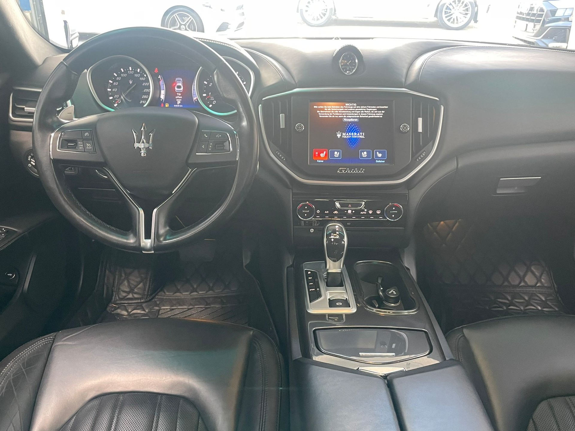 MASERATI 3.0 V6 S Q4-image-3