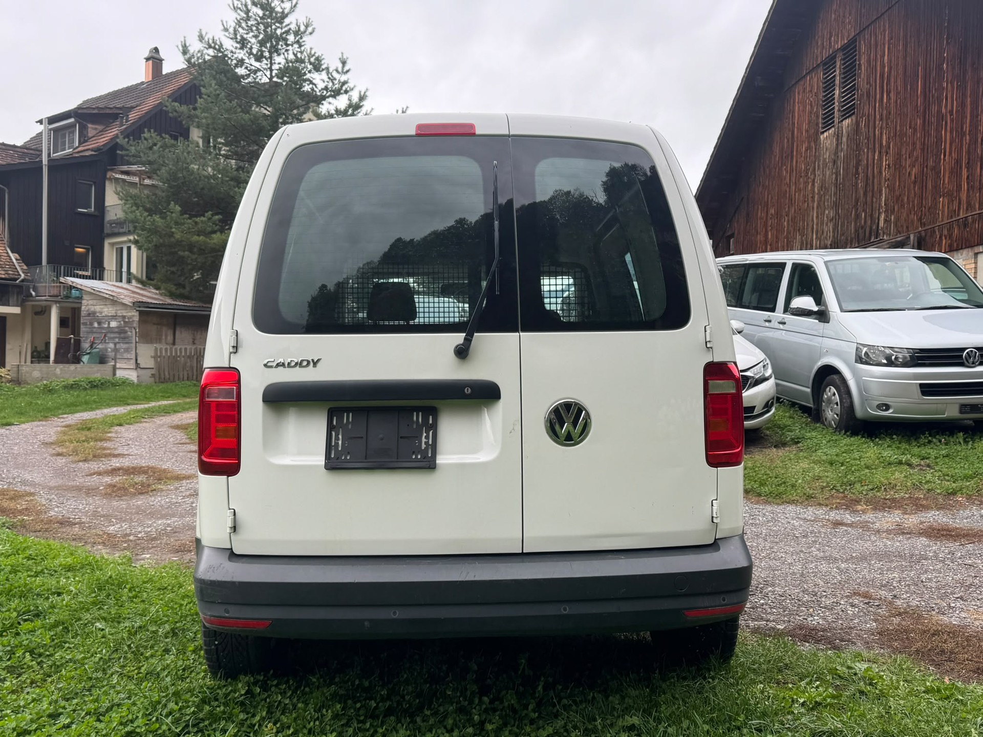 VW Caddy 2.0TDI BlueMotion Technology DSG-image-3