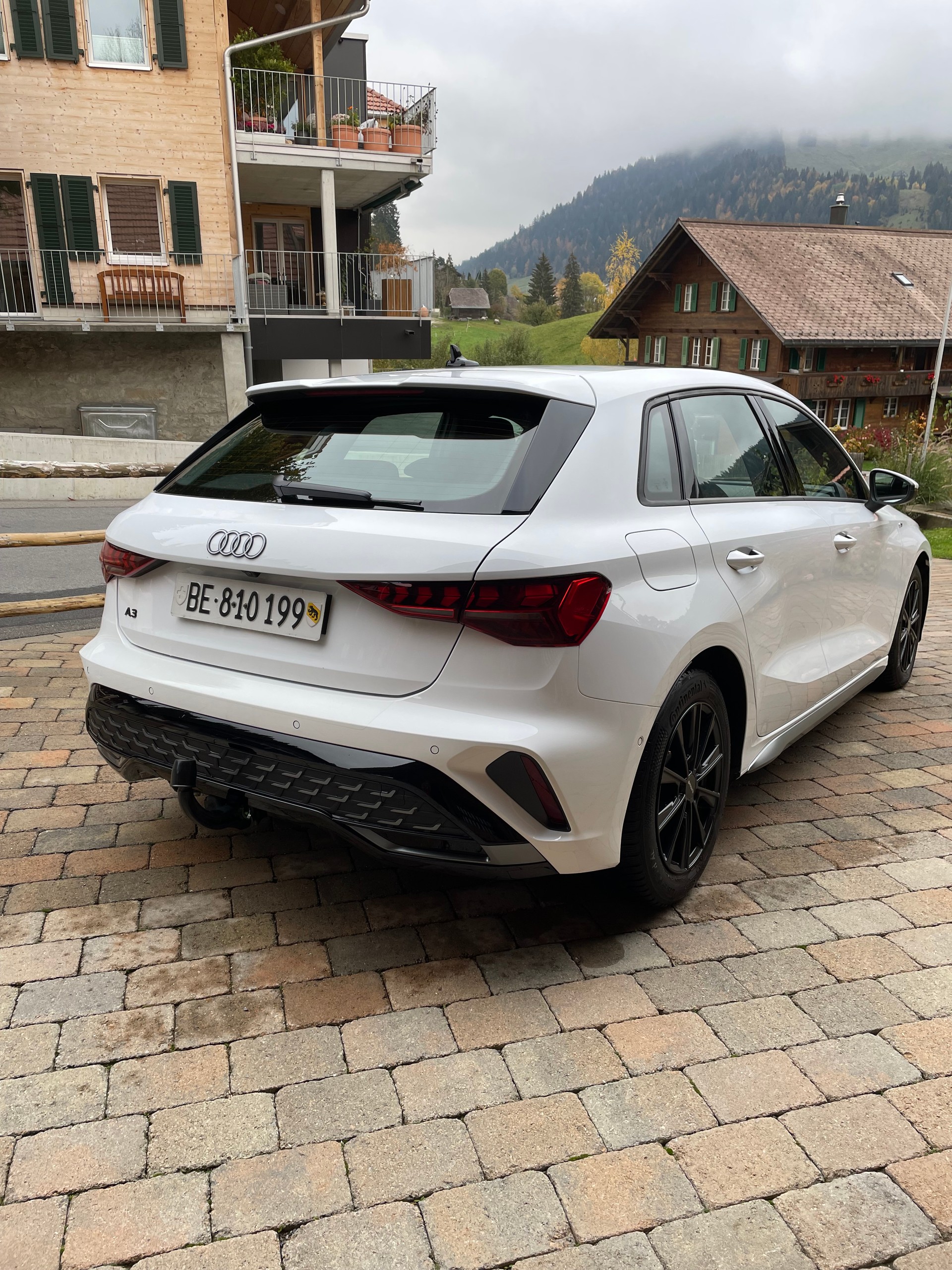 AUDI 1.5 35 TFSI S Line S-Tronic-image-3