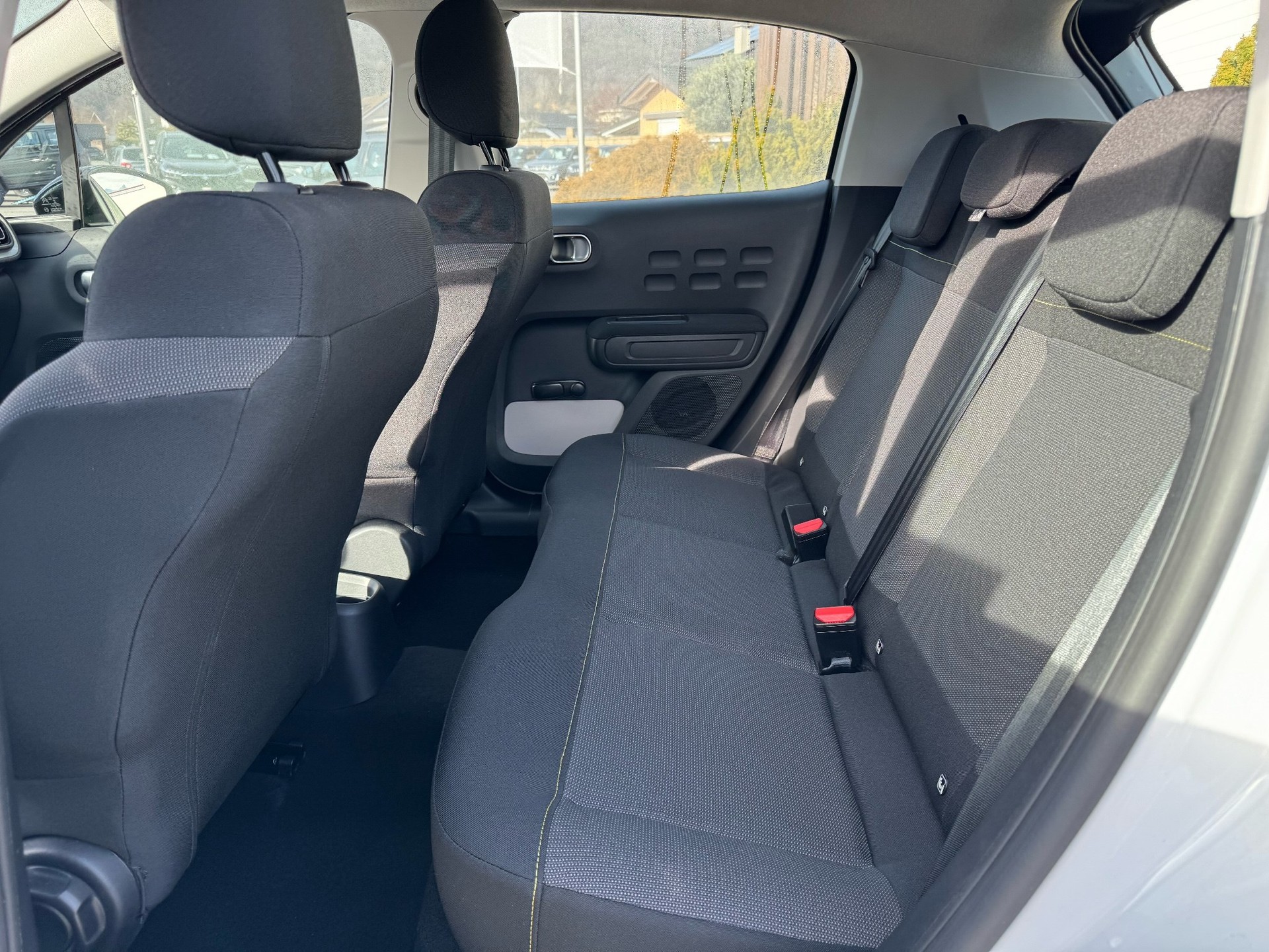 CITROEN C3 1.2i PureTech Swiss Edition EAT6-image-11
