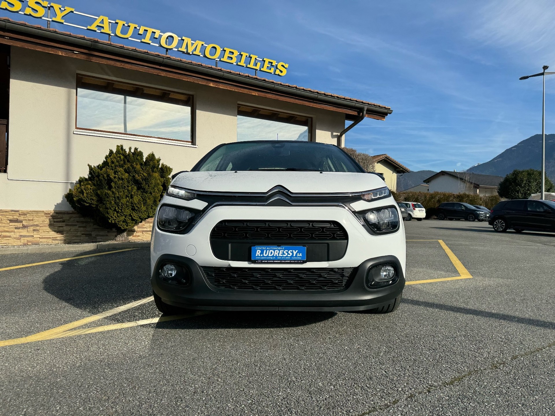 CITROEN C3 1.2i PureTech Swiss Edition EAT6-image-7