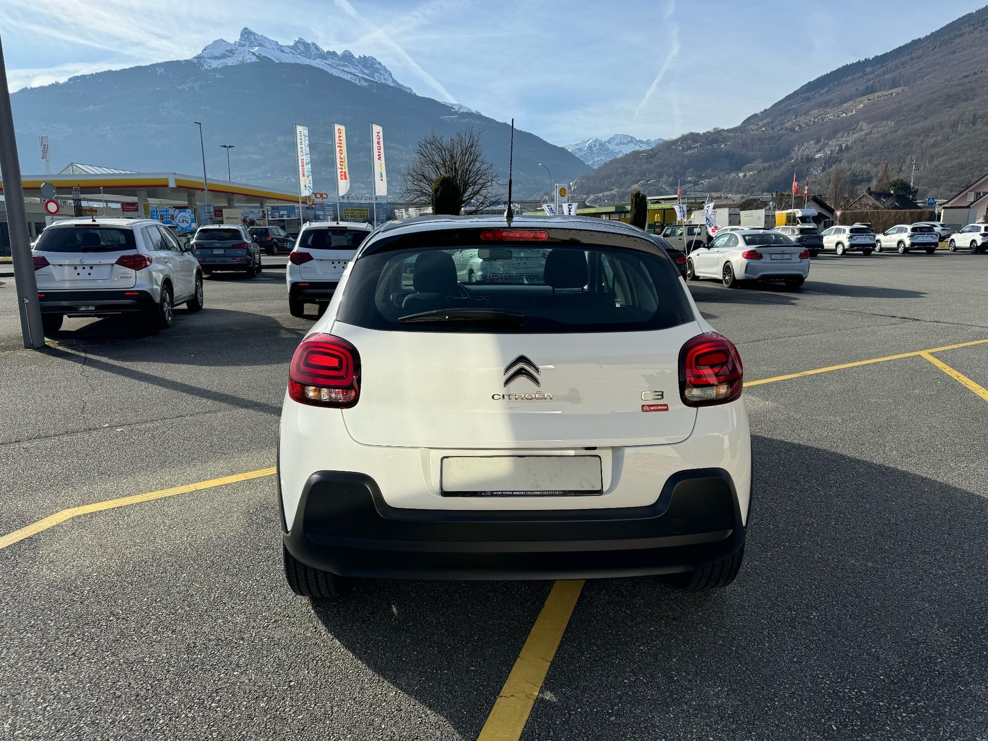 CITROEN C3 1.2i PureTech Swiss Edition EAT6-image-3
