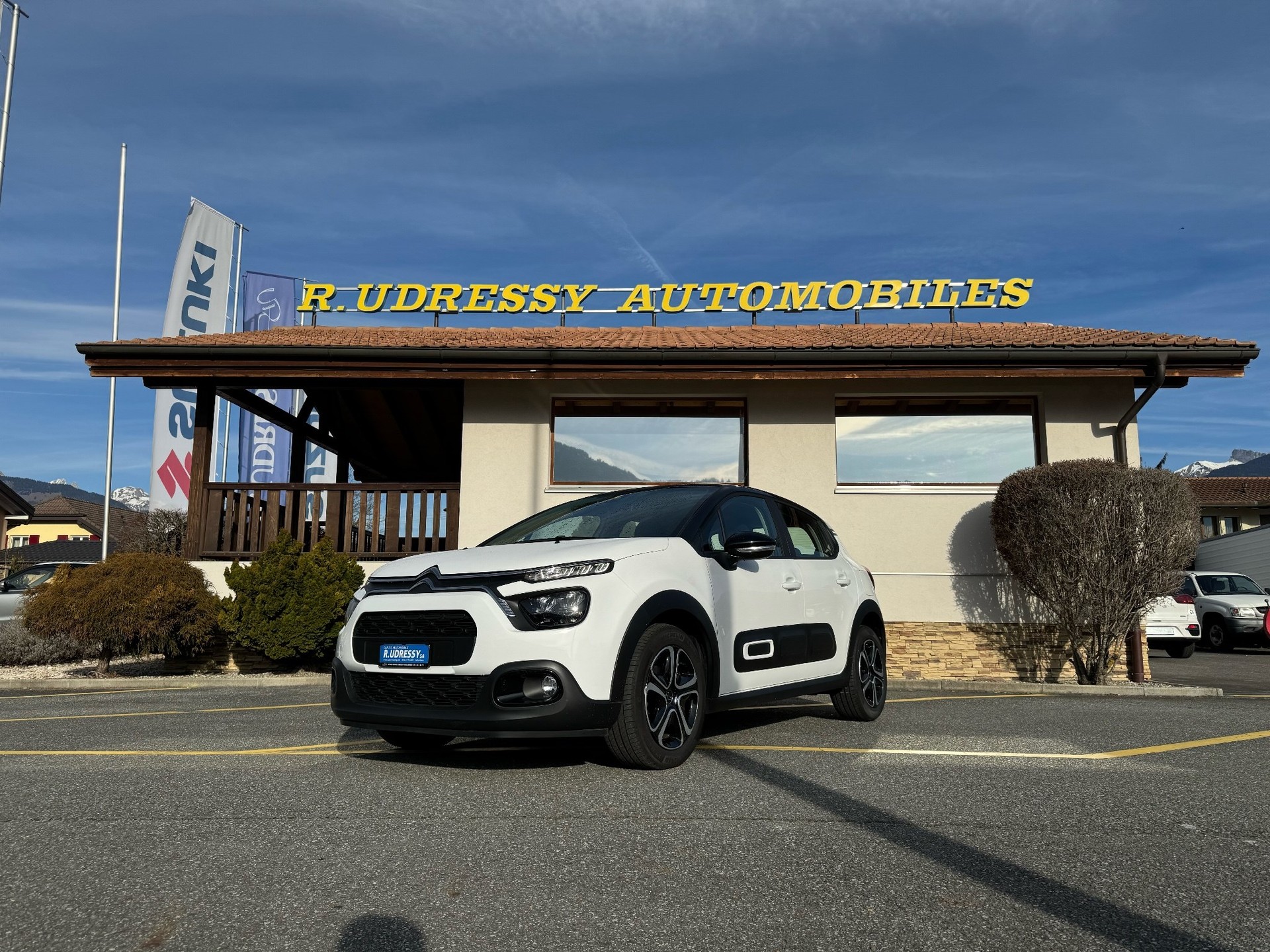 CITROEN C3 1.2i PureTech Swiss Edition EAT6-image-0
