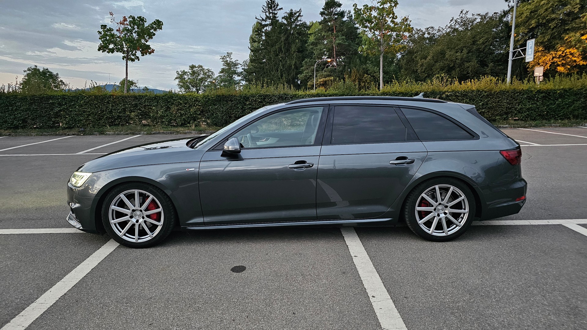 AUDI A4 Avant 2.0 TDI Sport quattro S-tronic-image-1