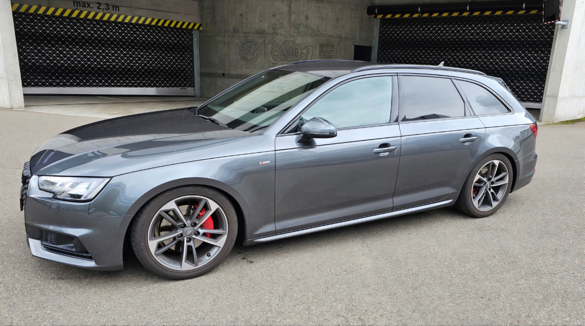 AUDI A4 Avant 2.0 TDI Sport quattro S-tronic-image-13