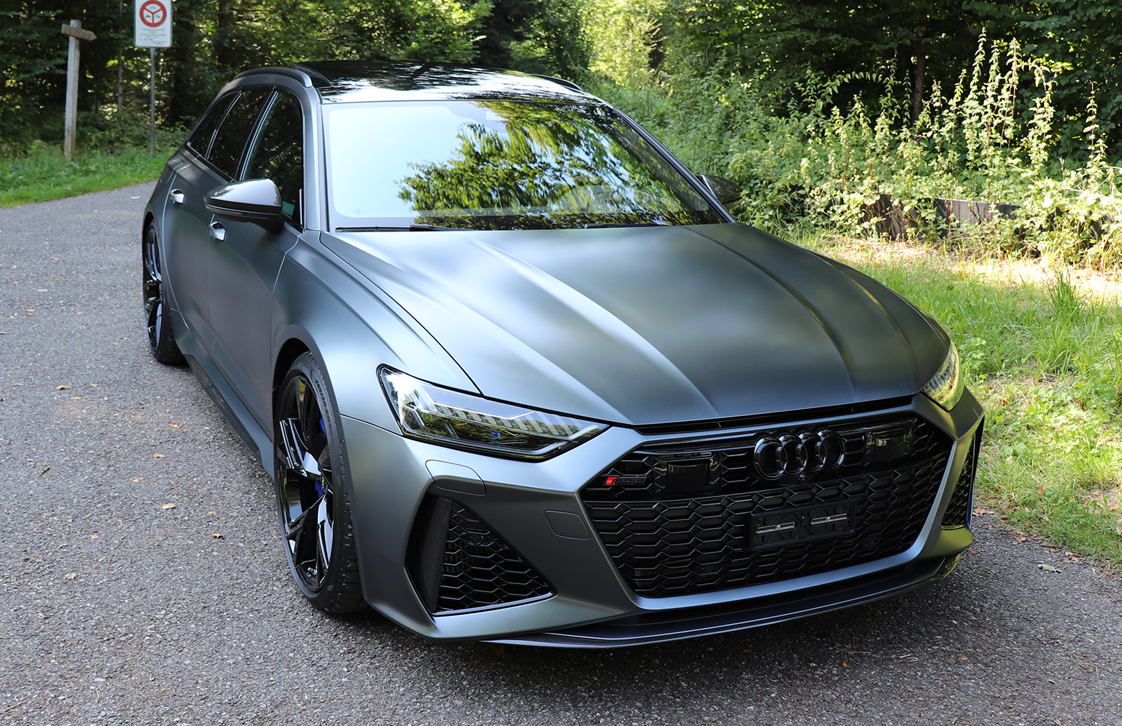 AUDI RS6 Avant 4.0 TFSI V8 quattro-image-1