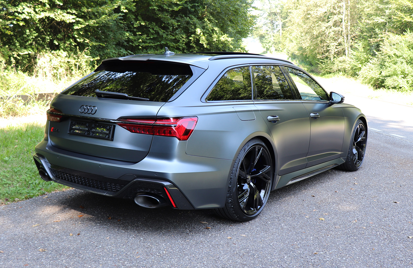 AUDI RS6 Avant 4.0 TFSI V8 quattro-image-9