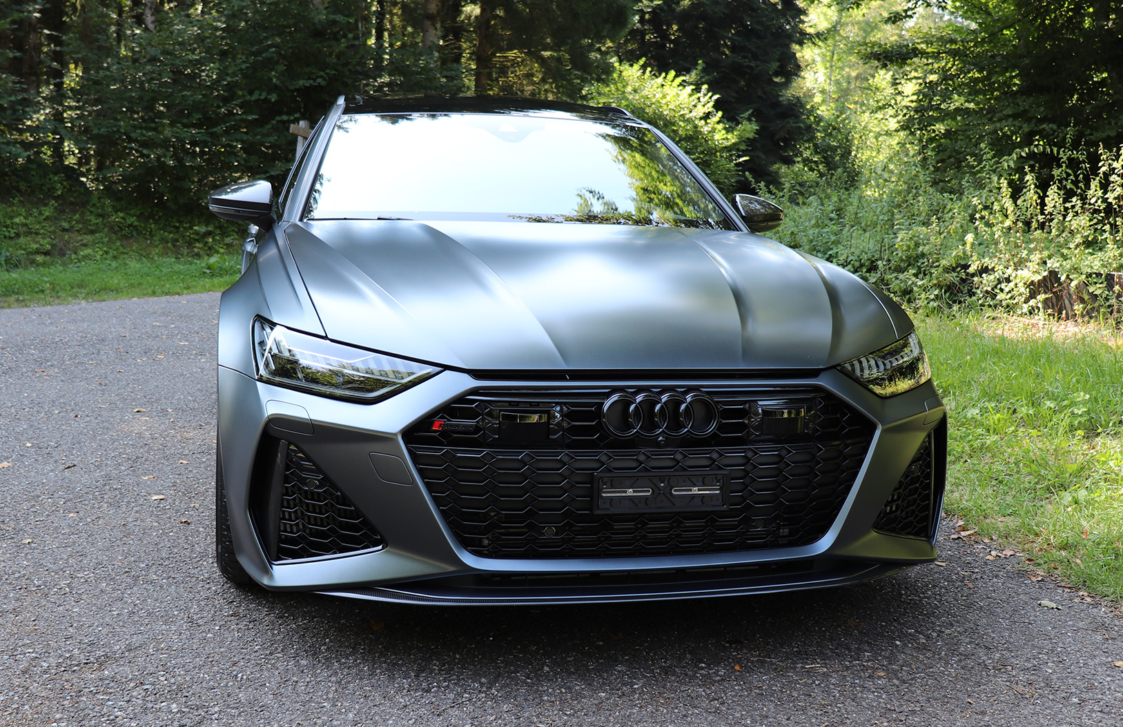 AUDI RS6 Avant 4.0 TFSI V8 quattro-image-2
