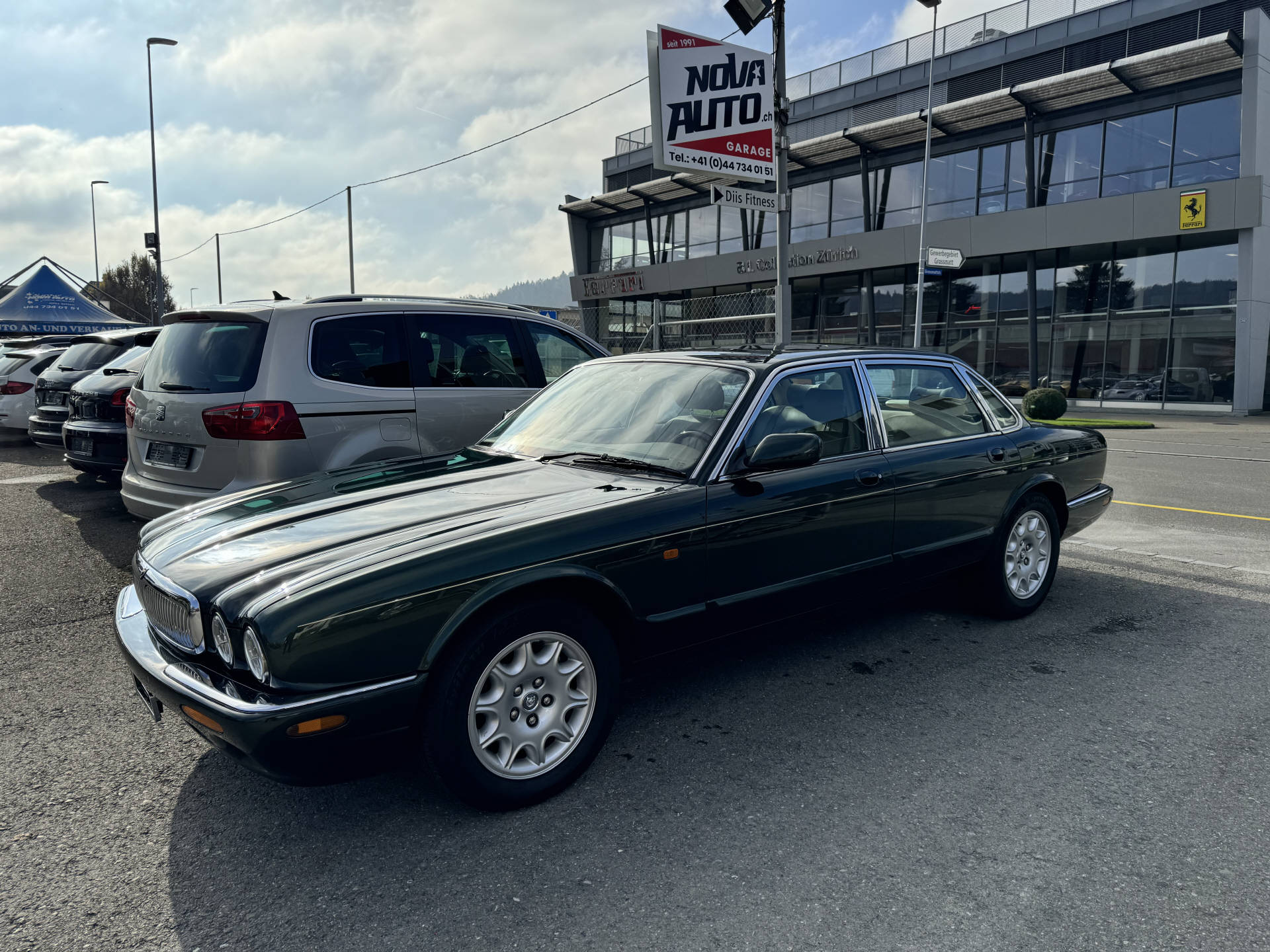 Car photo