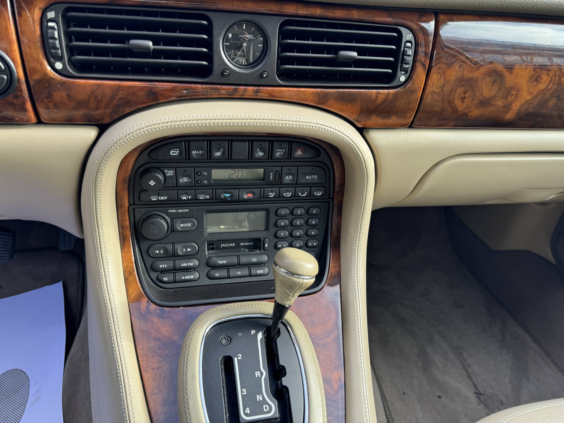 JAGUAR Sovereign 4.0L-image-13