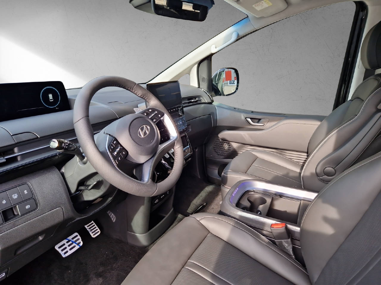 HYUNDAI Staria Premium Vertex 1.6 T-GDi HEV MY25-image-6