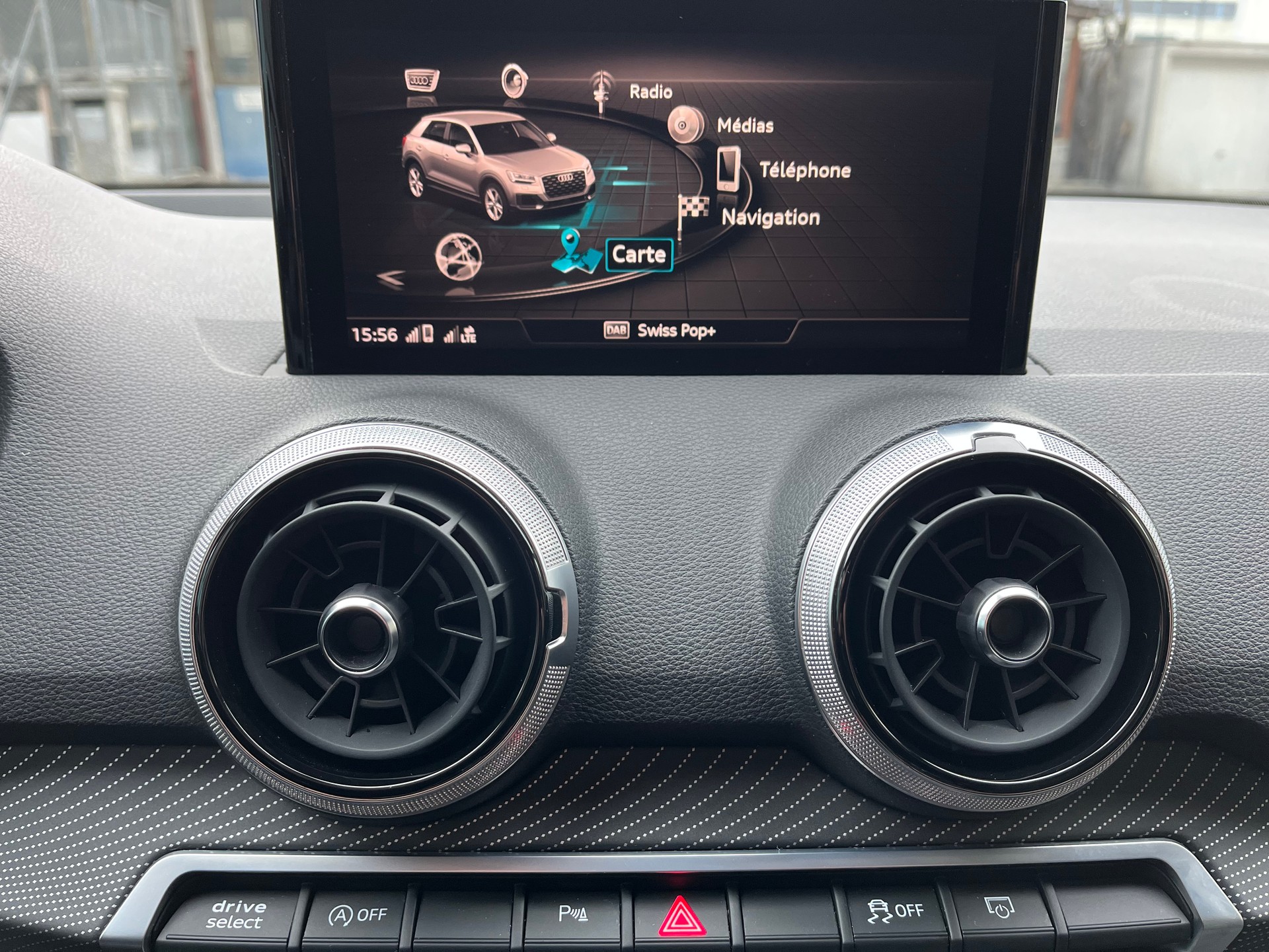 AUDI Q2 35 TFSI S line S-tronic-image-21