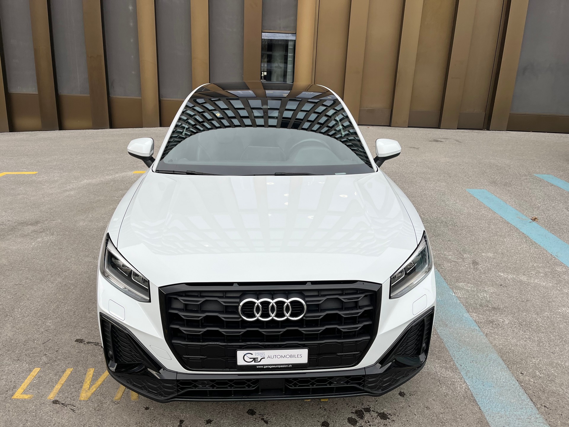 AUDI Q2 35 TFSI S line S-tronic-image-2