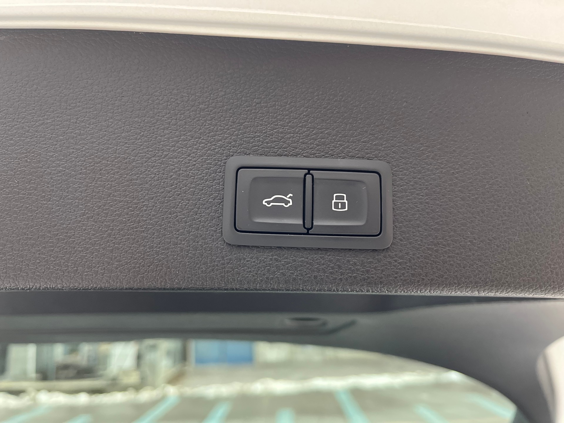 AUDI Q2 35 TFSI S line S-tronic-image-25