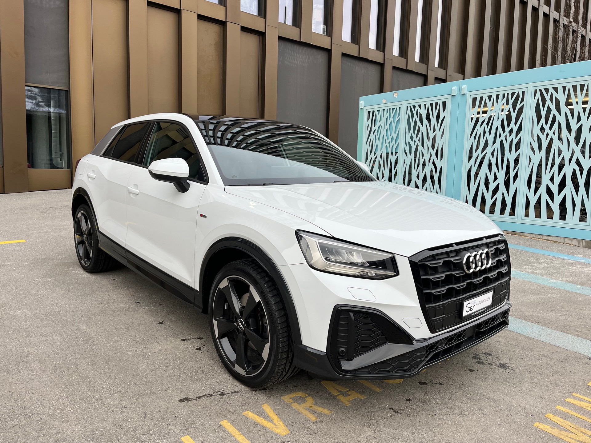 AUDI Q2 35 TFSI S line S-tronic-image-0